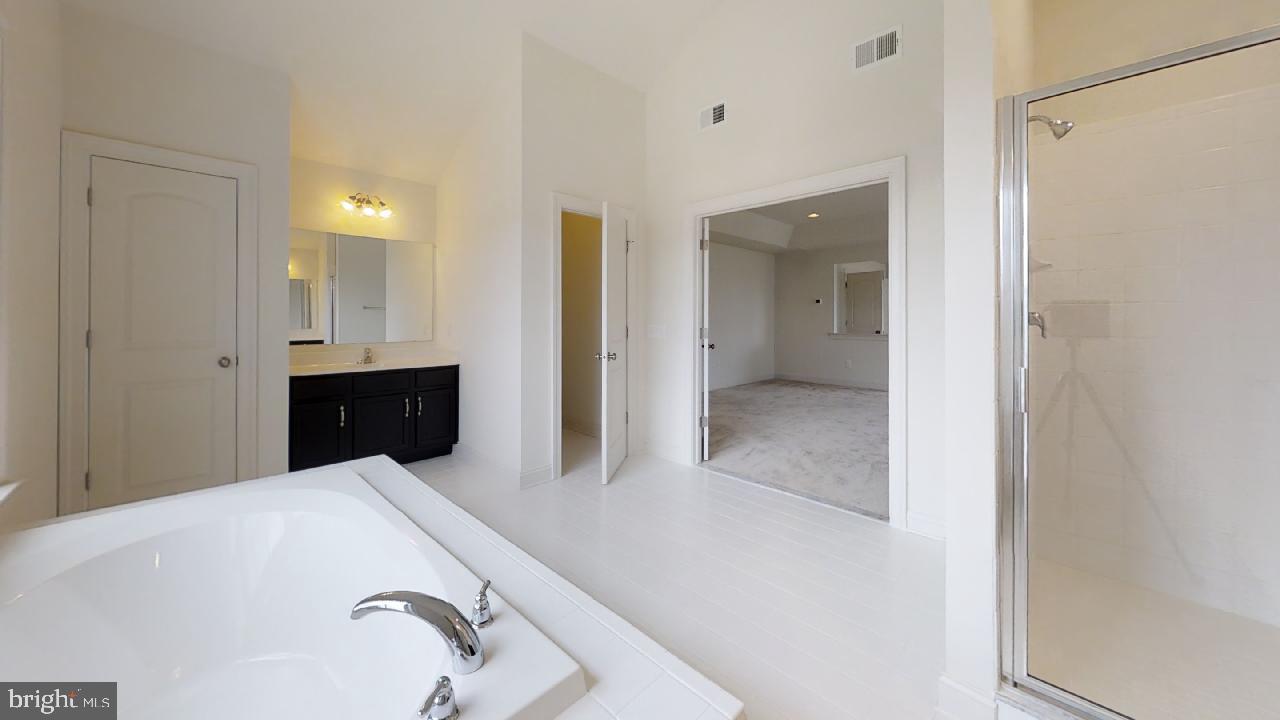 MOUNT FRIENDSHIP - Residential