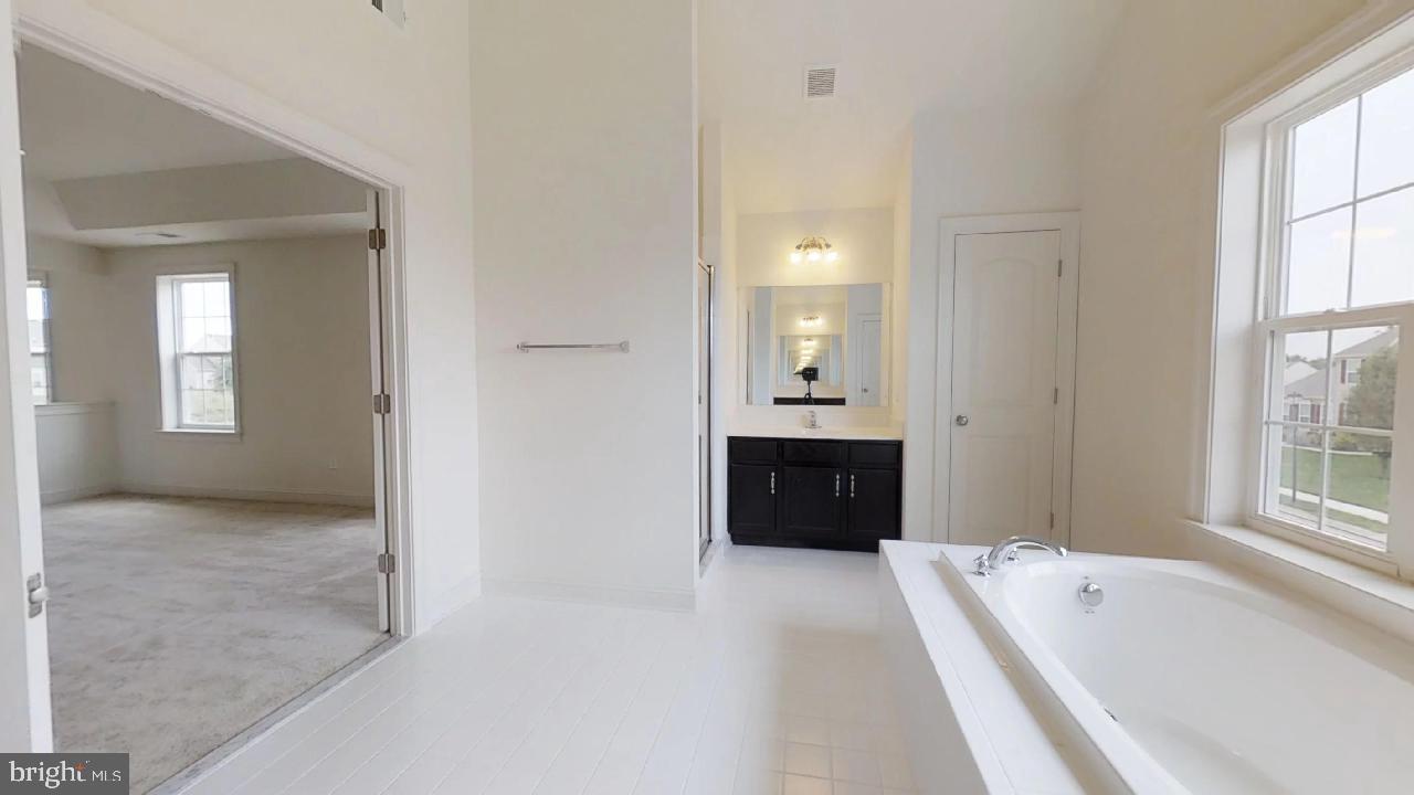 MOUNT FRIENDSHIP - Residential