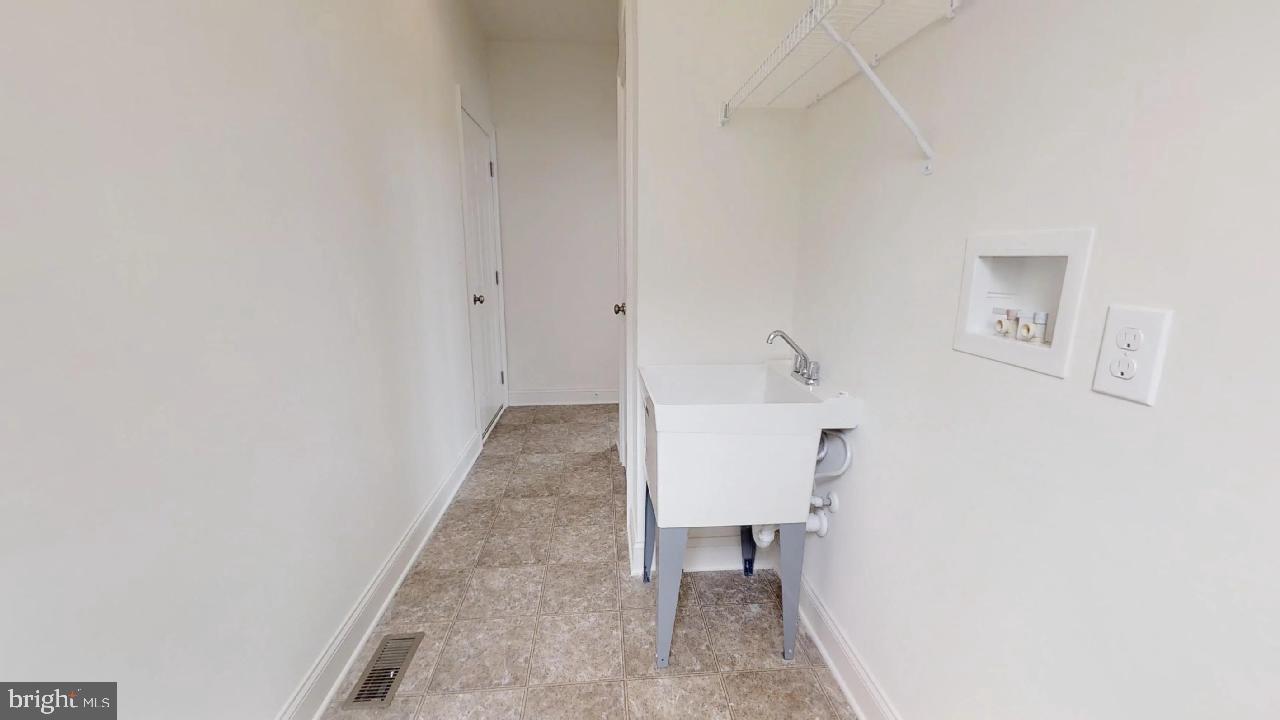 MOUNT FRIENDSHIP - Residential