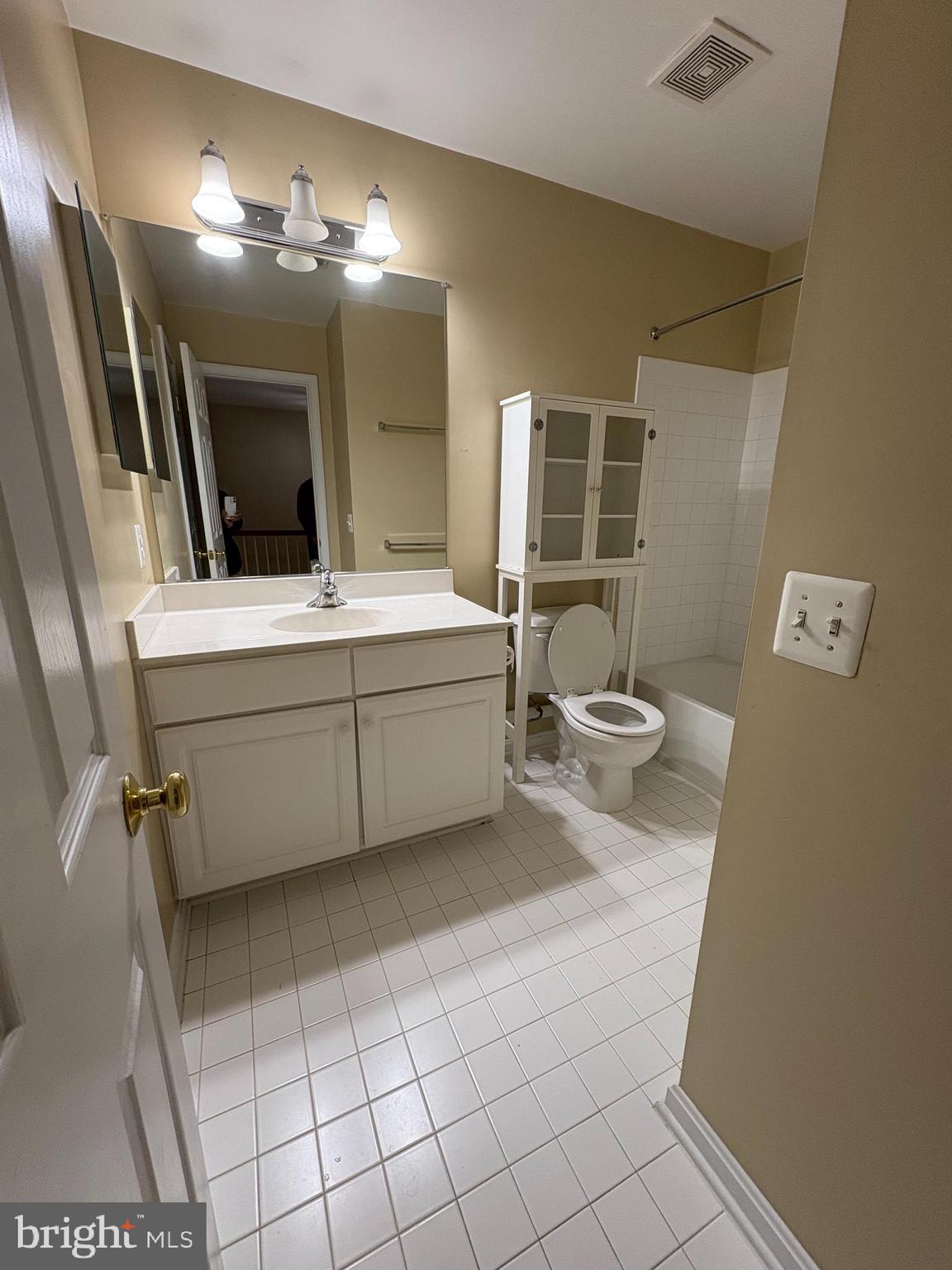 8935 SINGLELEAF CIRCLE