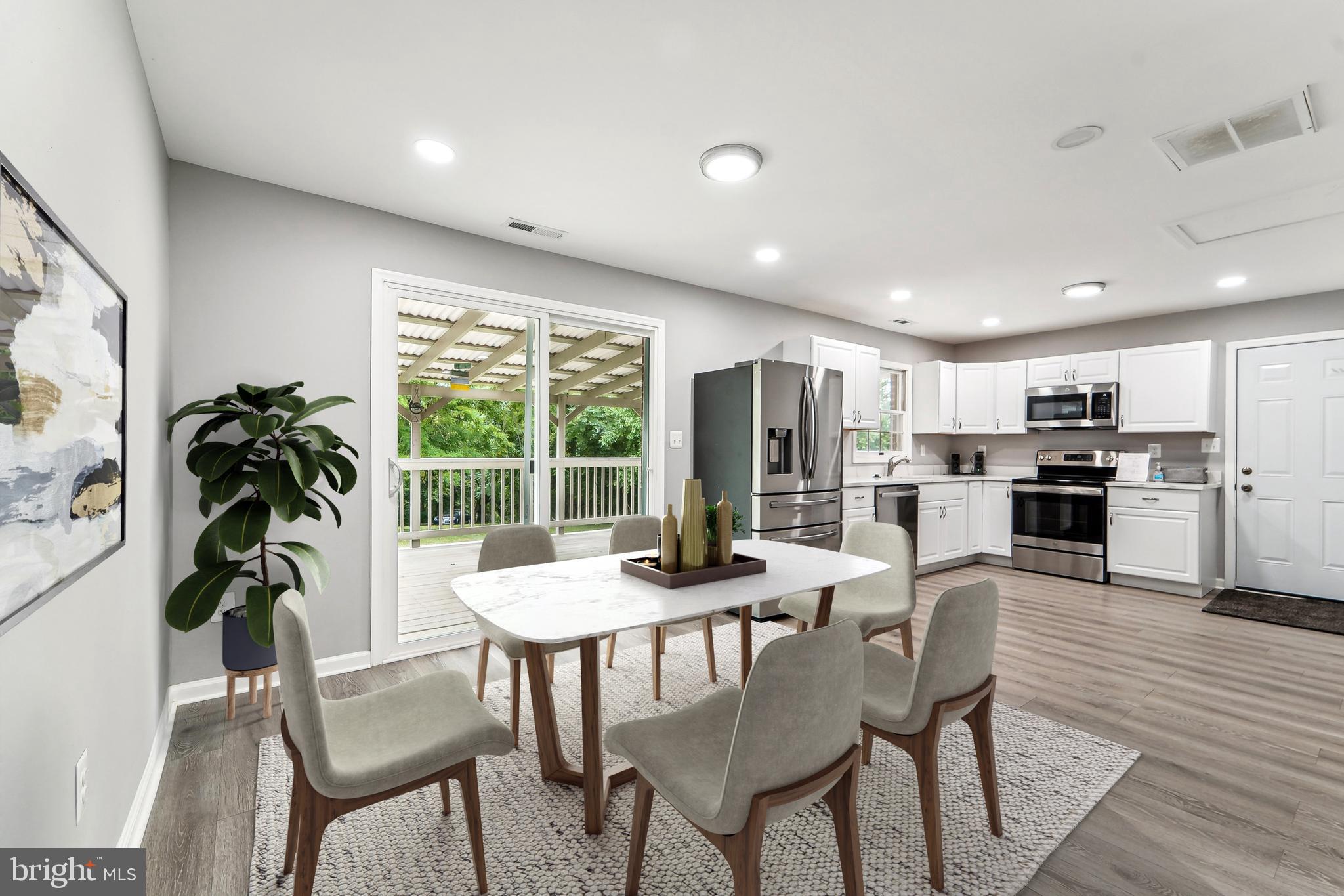 URBANA - Residential Lease