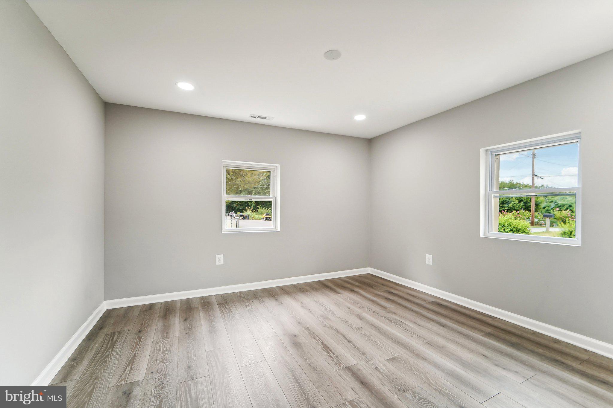 URBANA - Residential Lease