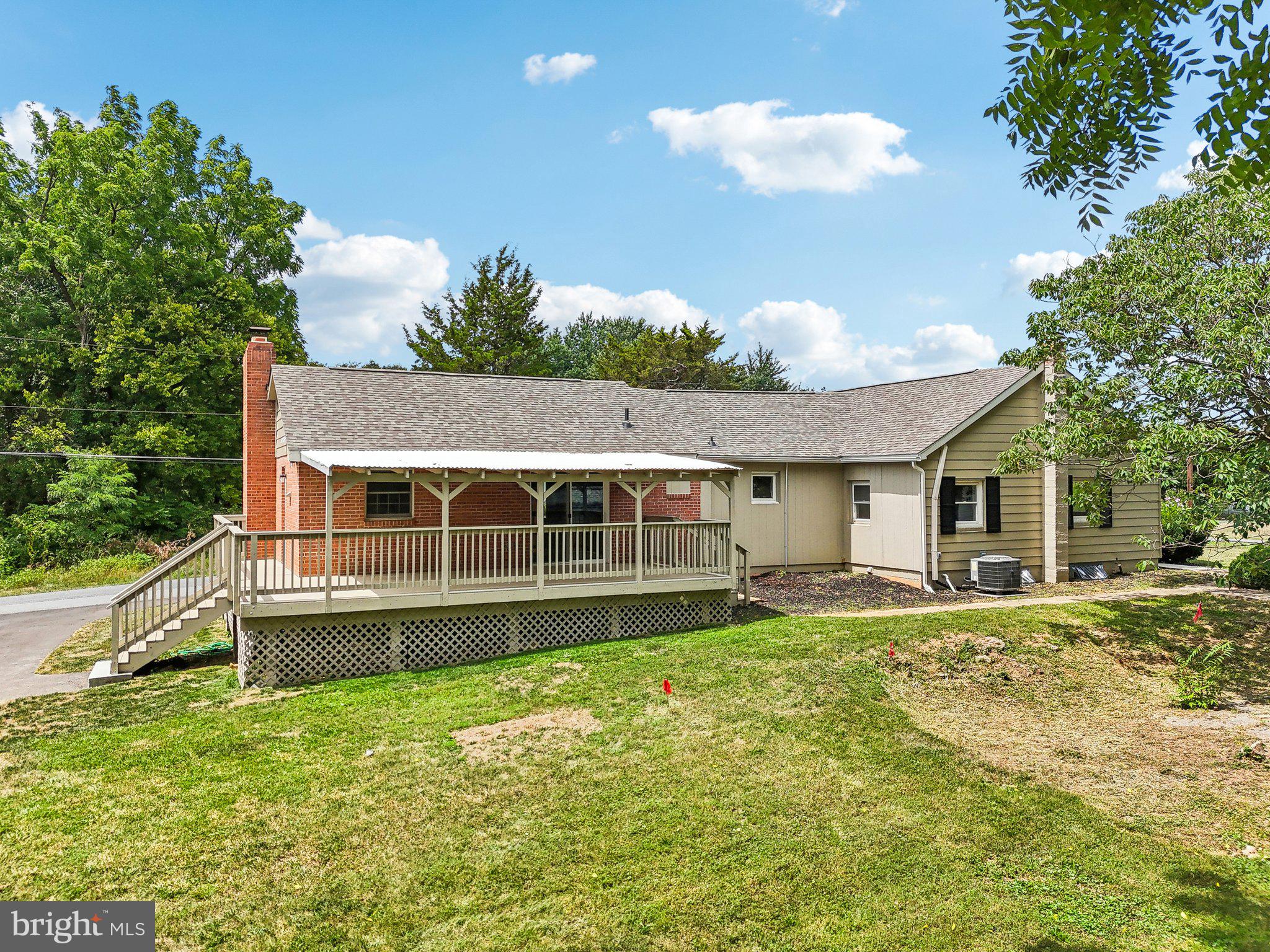 URBANA - Residential Lease