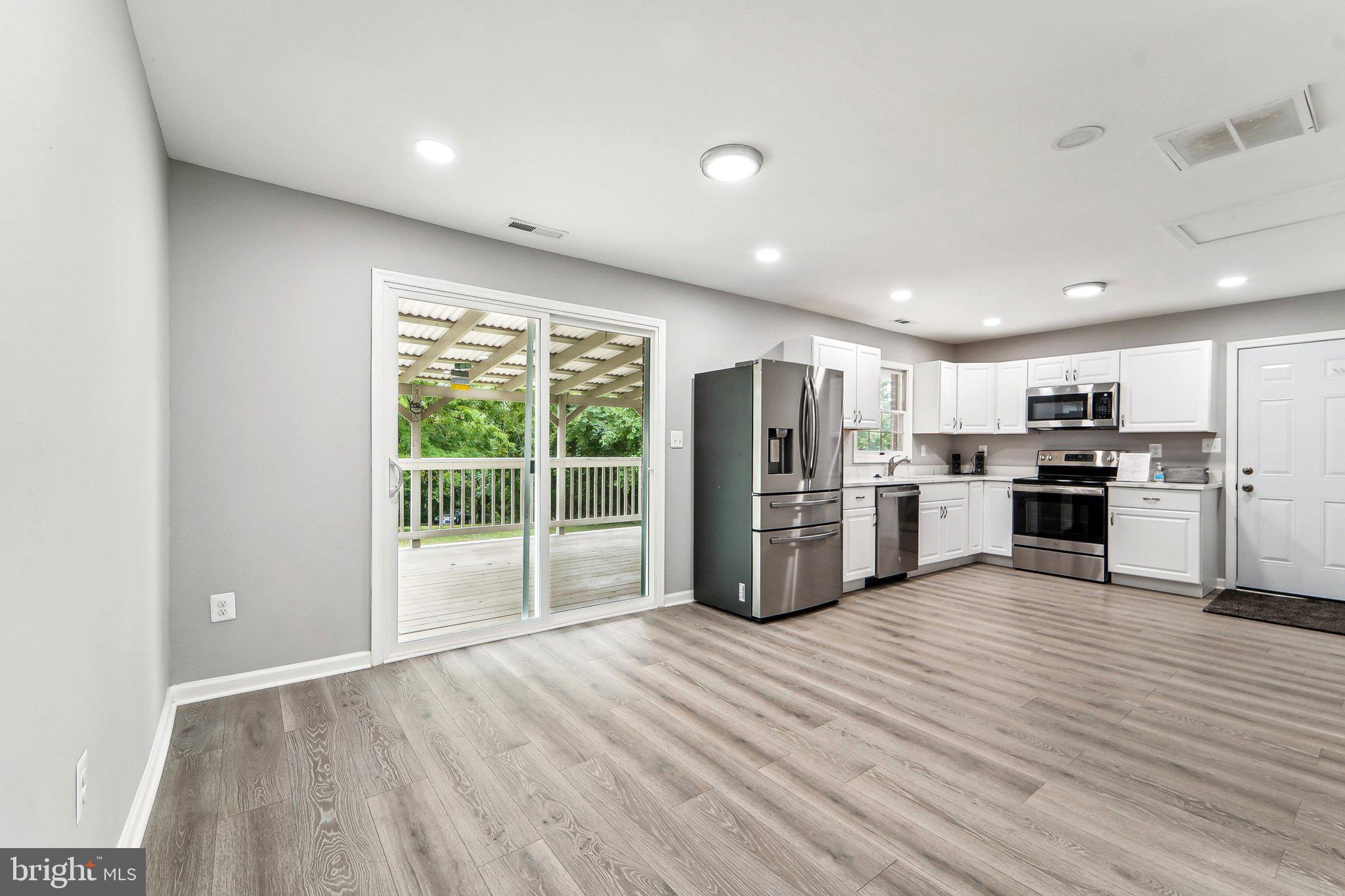 URBANA - Residential Lease