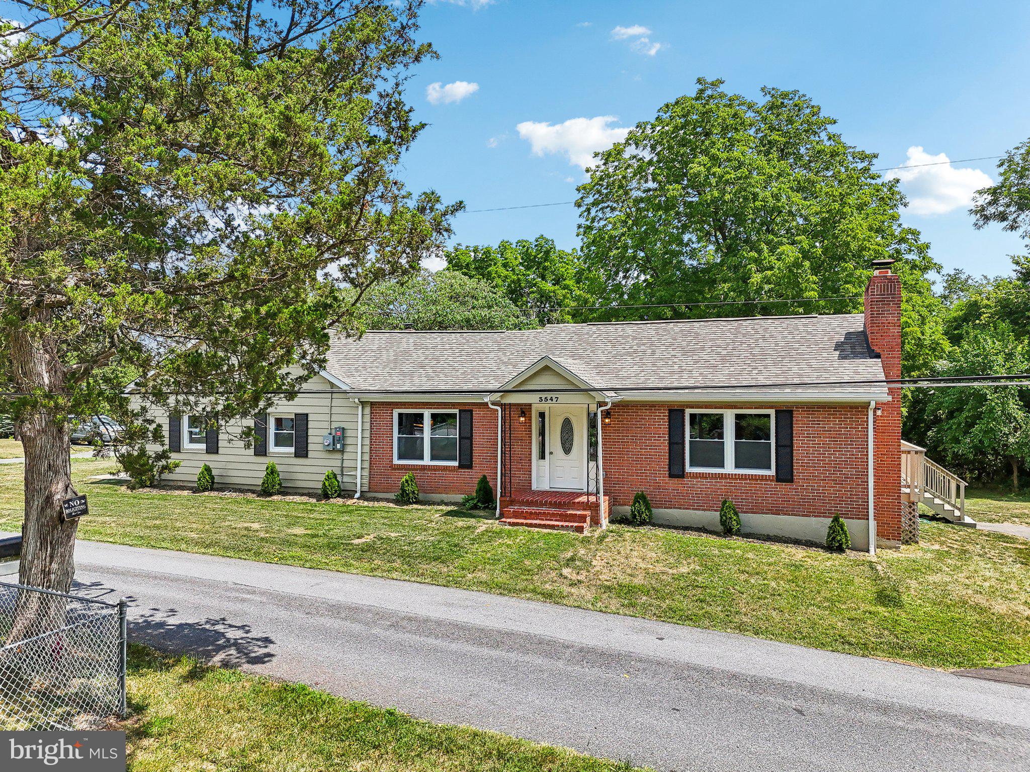 URBANA - Residential Lease