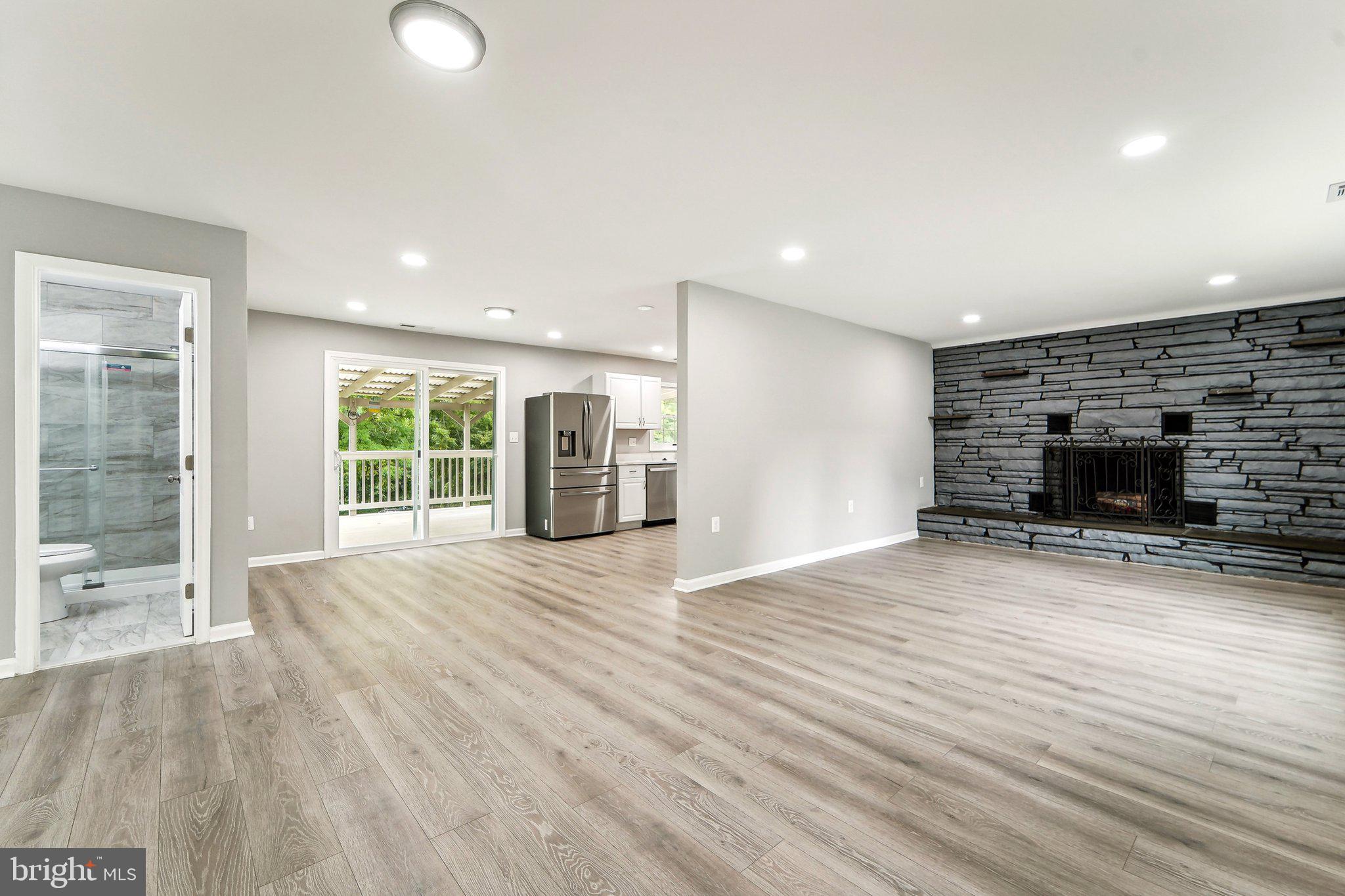 URBANA - Residential Lease