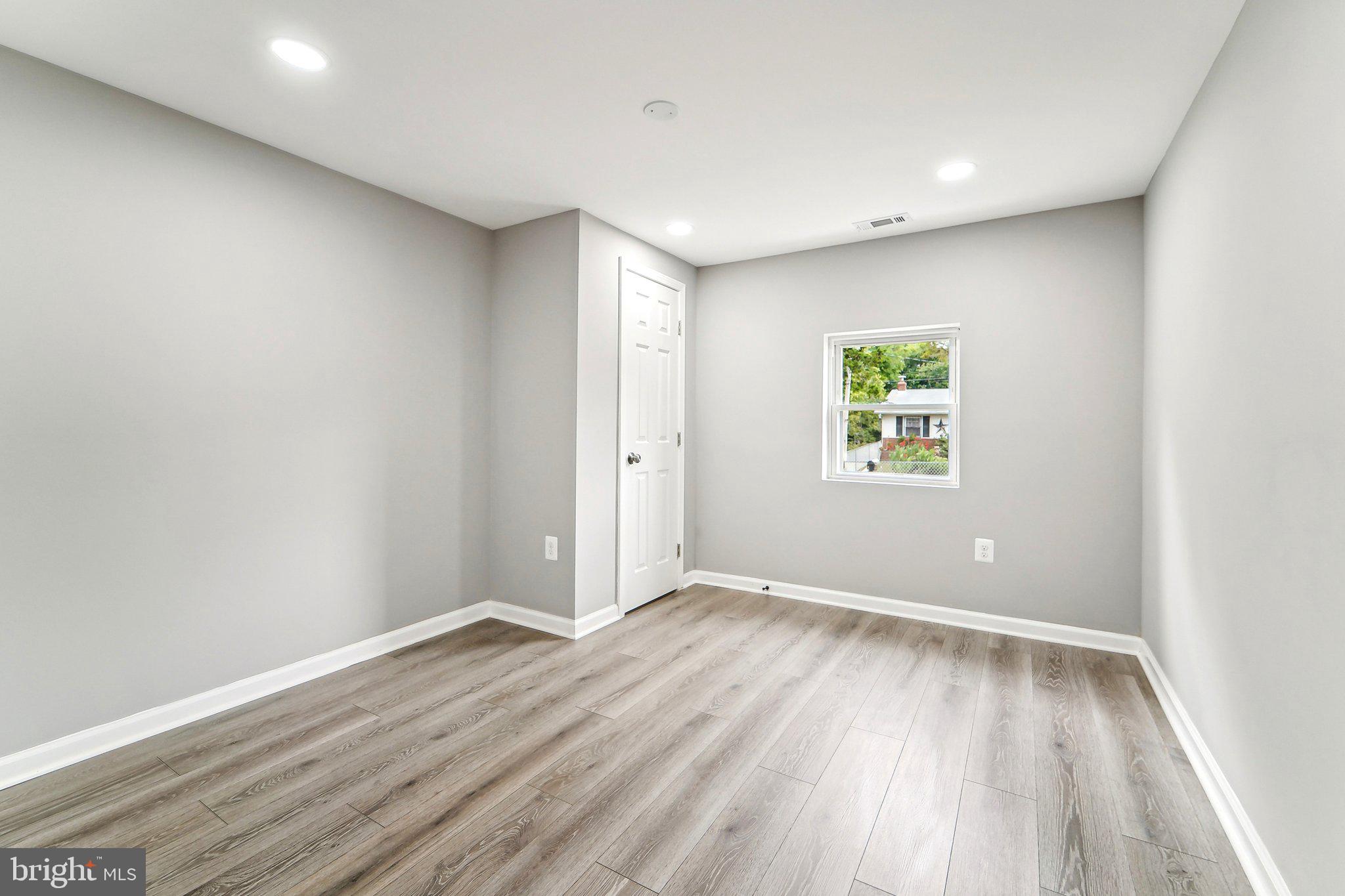 URBANA - Residential Lease