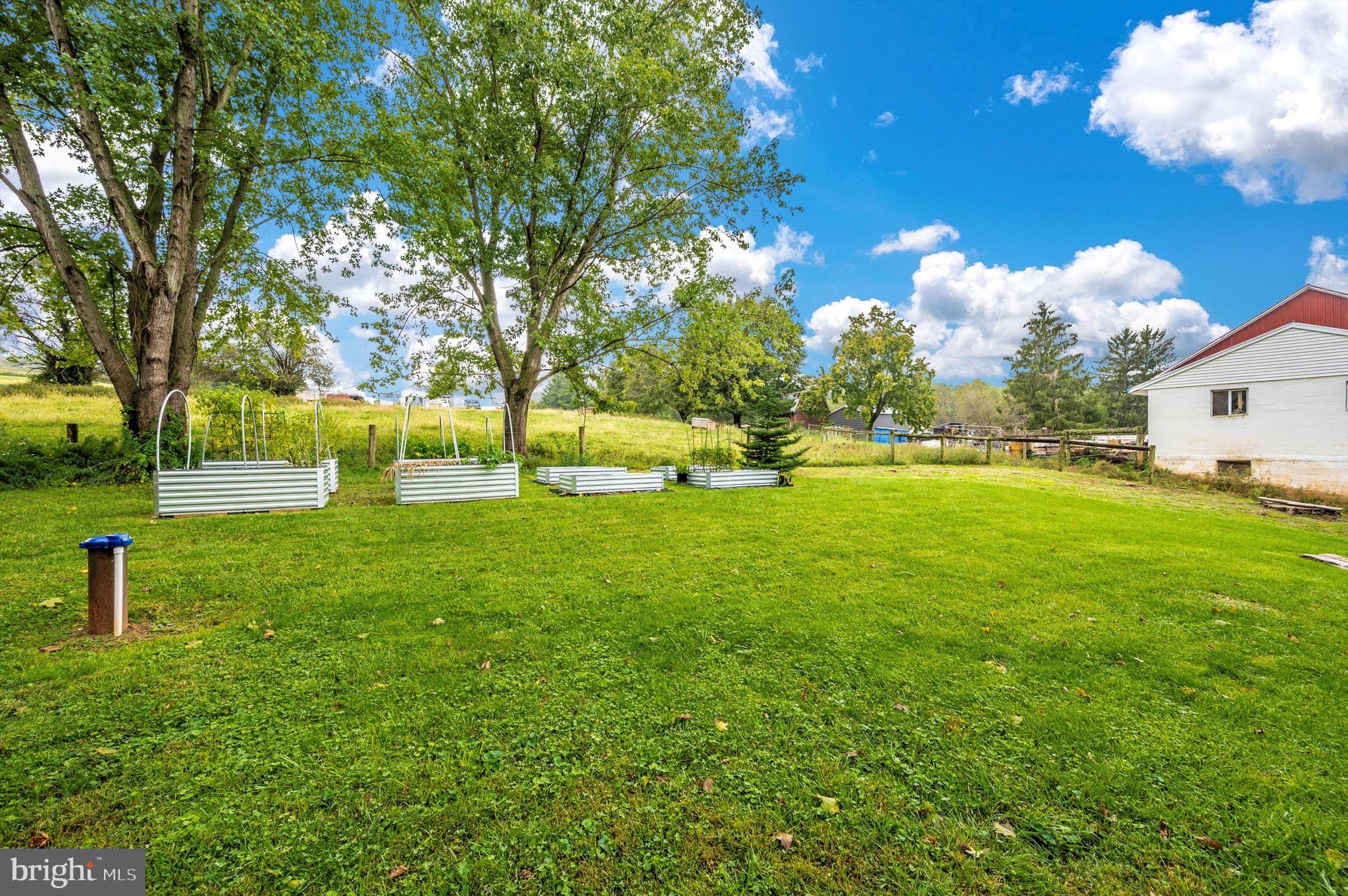 MIDDLETOWN - Residential