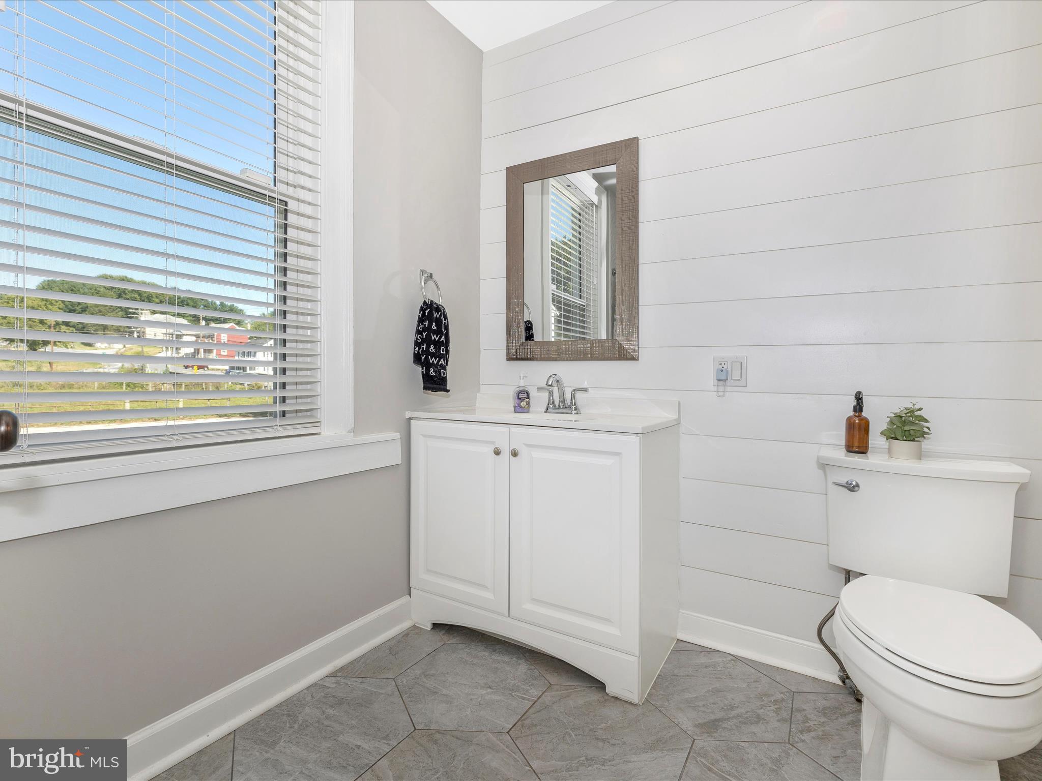 MIDDLETOWN - Residential