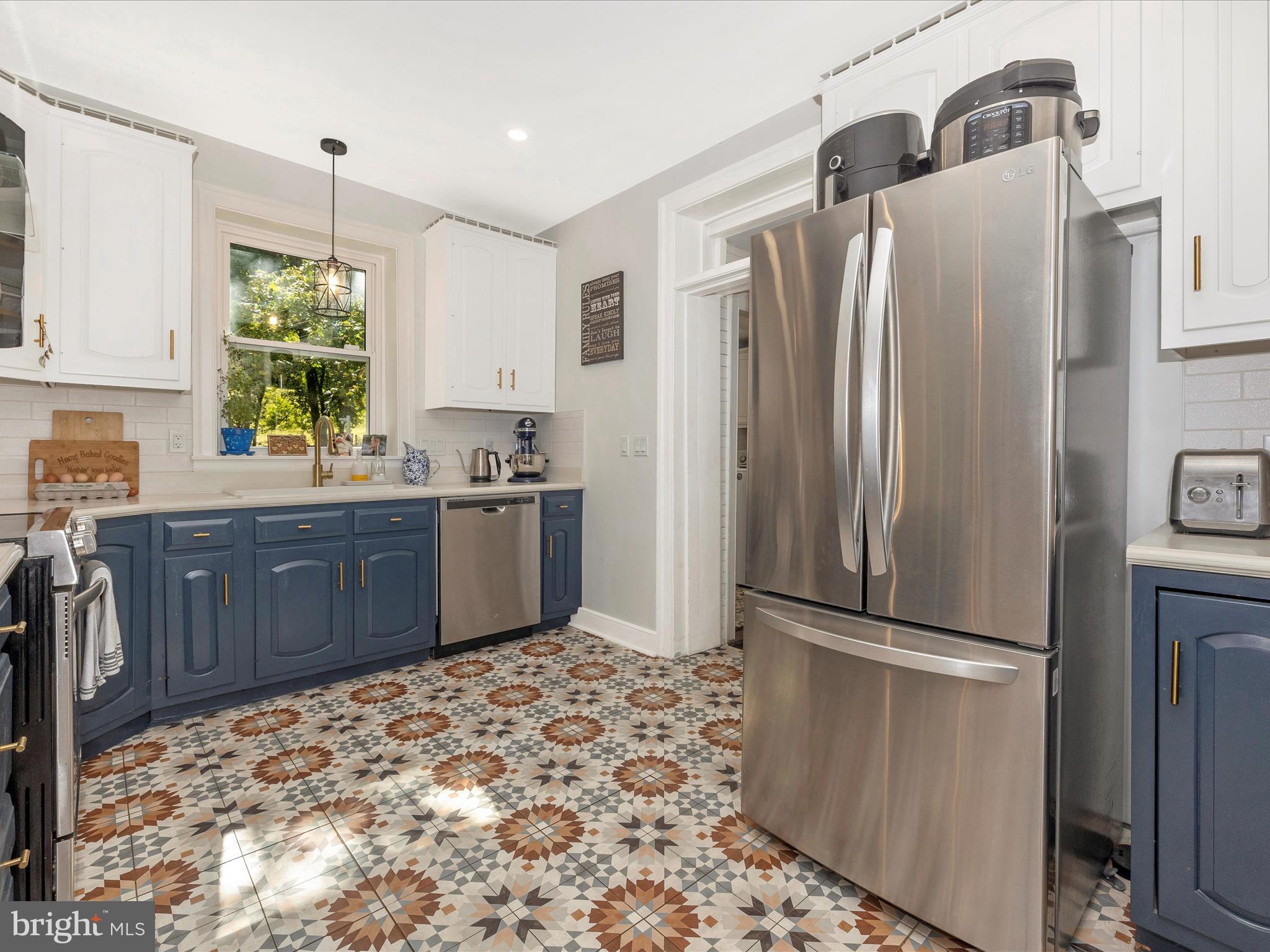 MIDDLETOWN - Residential