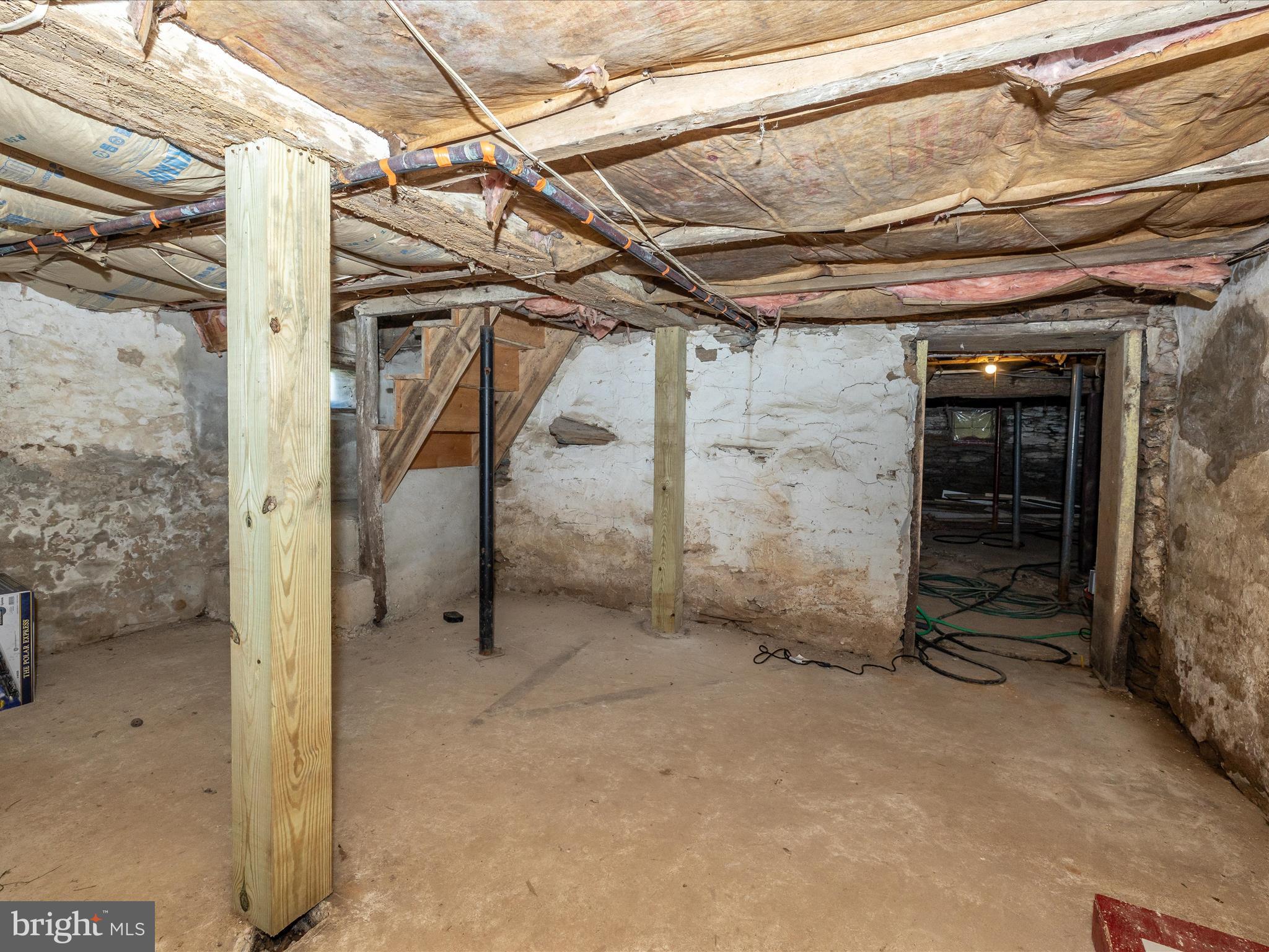 MIDDLETOWN - Residential