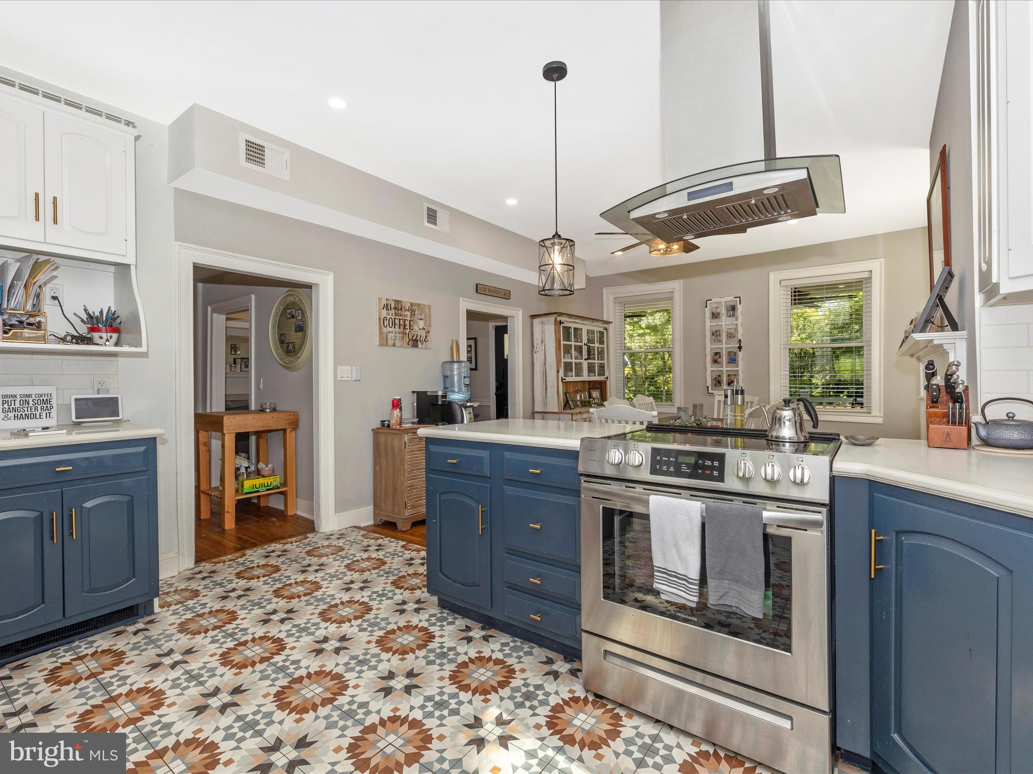 MIDDLETOWN - Residential