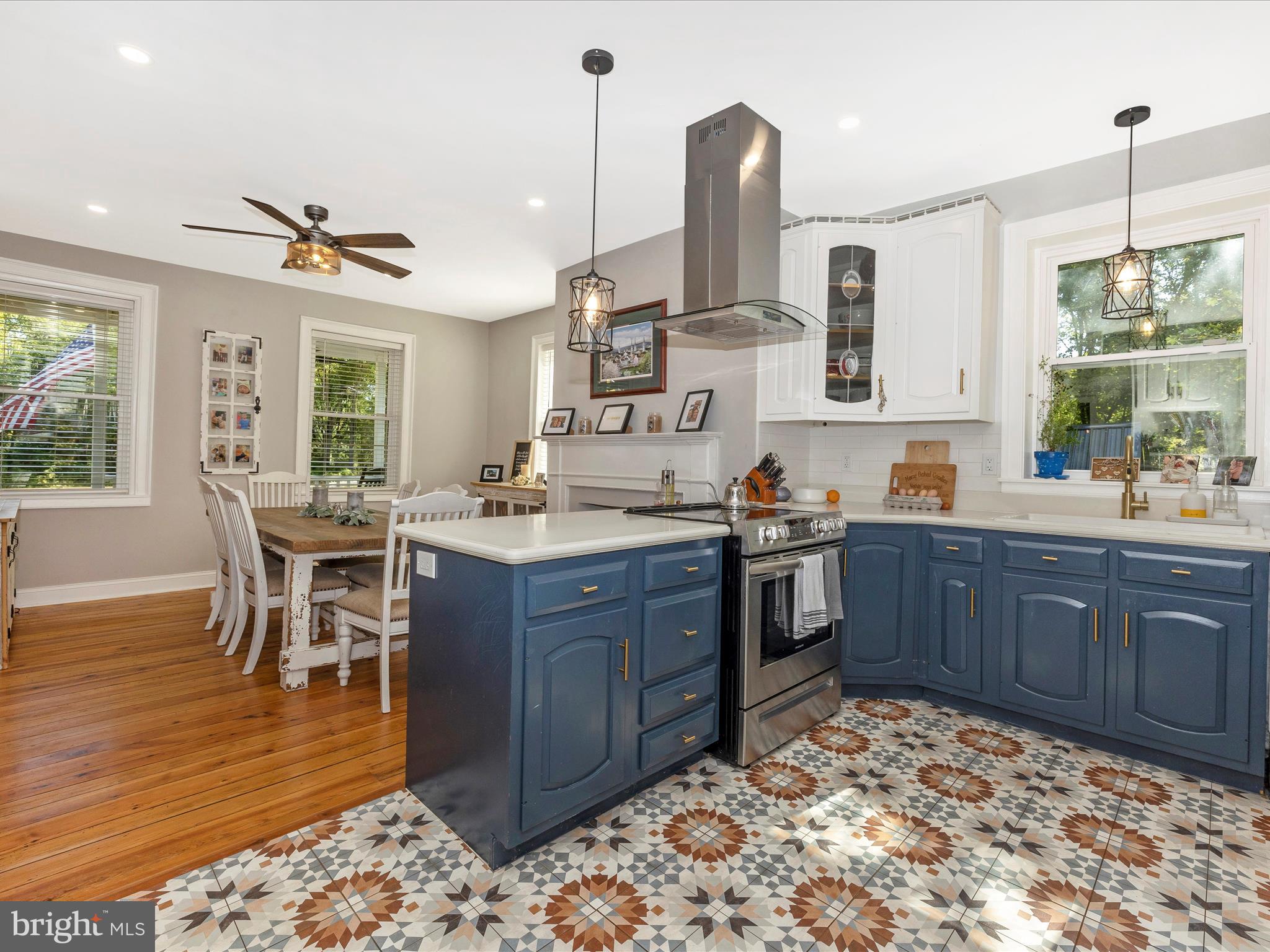 MIDDLETOWN - Residential