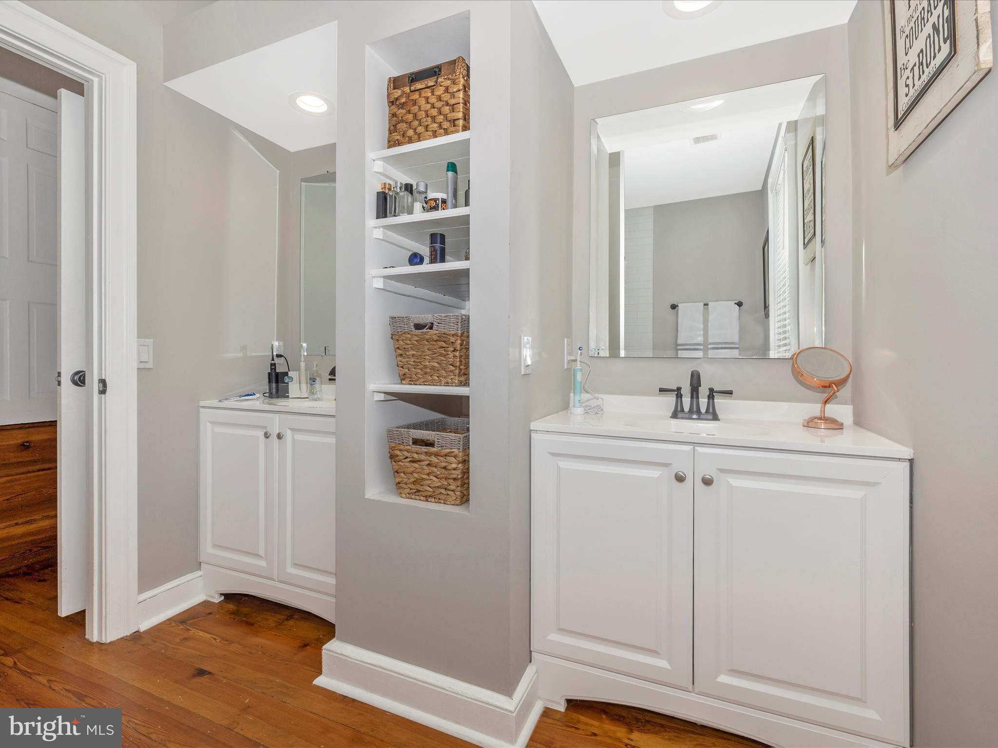 MIDDLETOWN - Residential