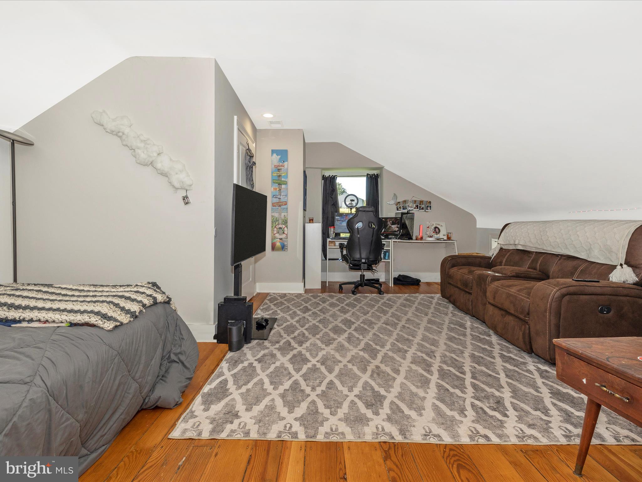 MIDDLETOWN - Residential