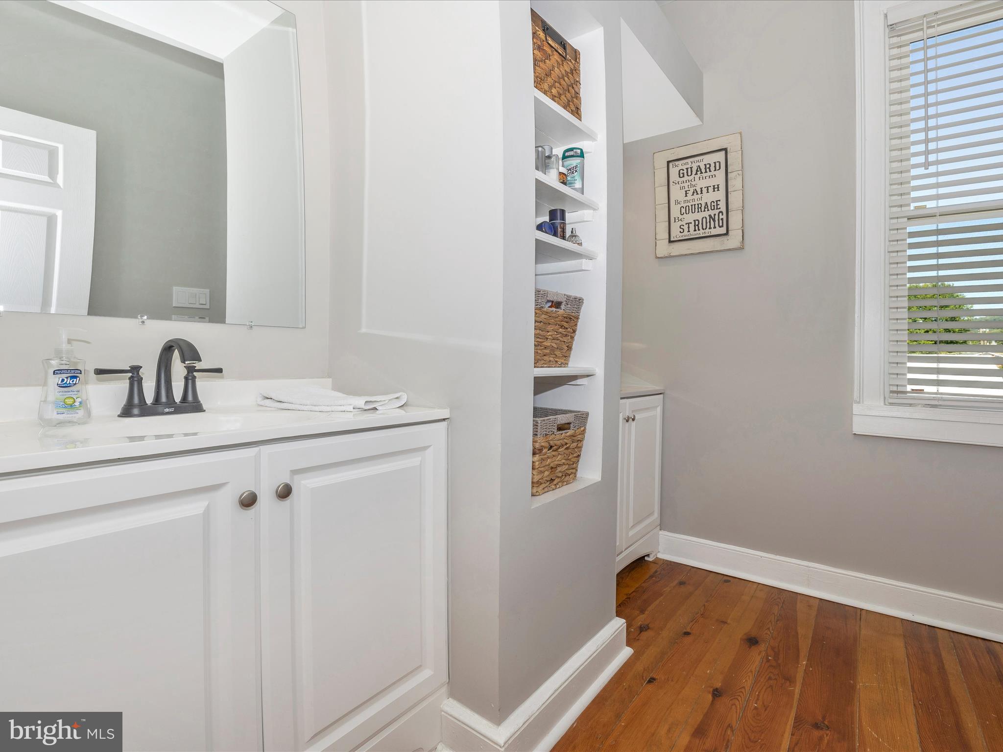 MIDDLETOWN - Residential