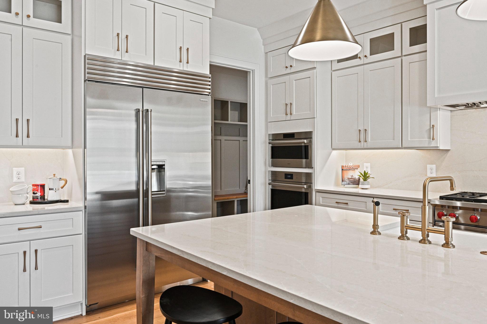 AYR HILL - Residential