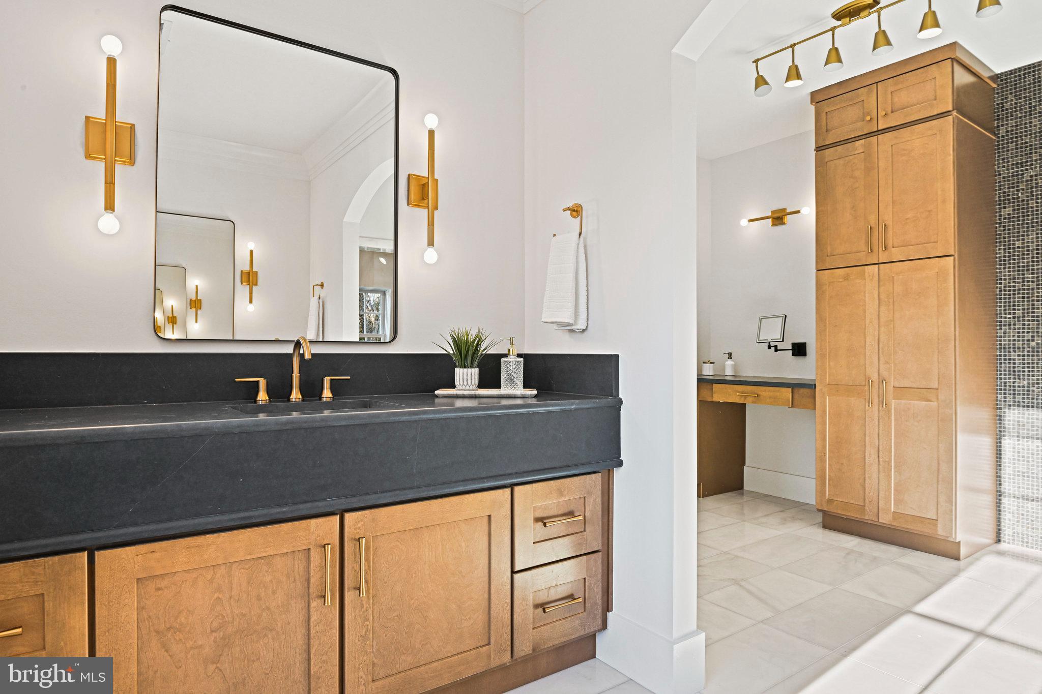 AYR HILL - Residential