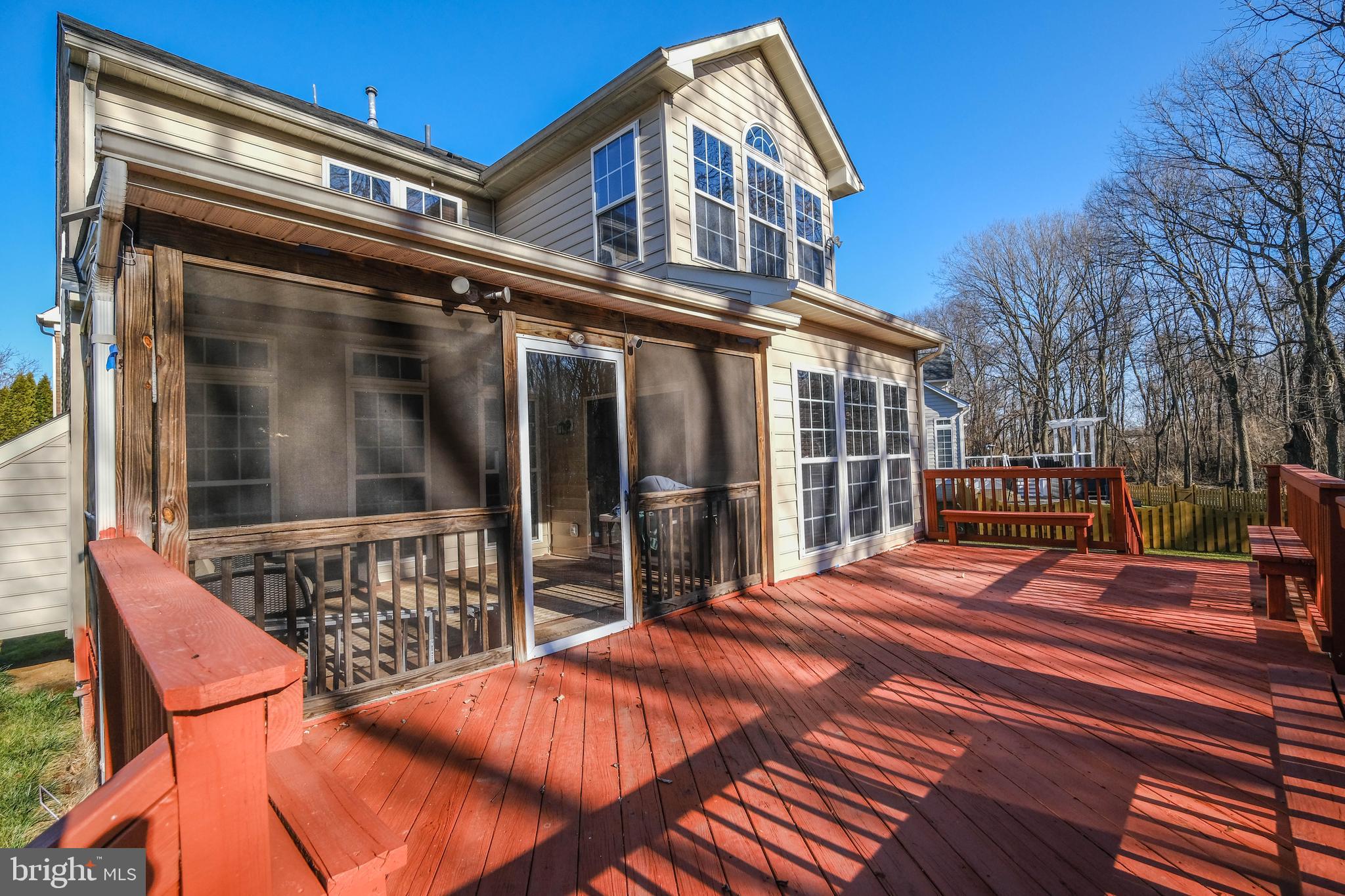 VILLAGE OF WASHINGTON TRAIL - Residential