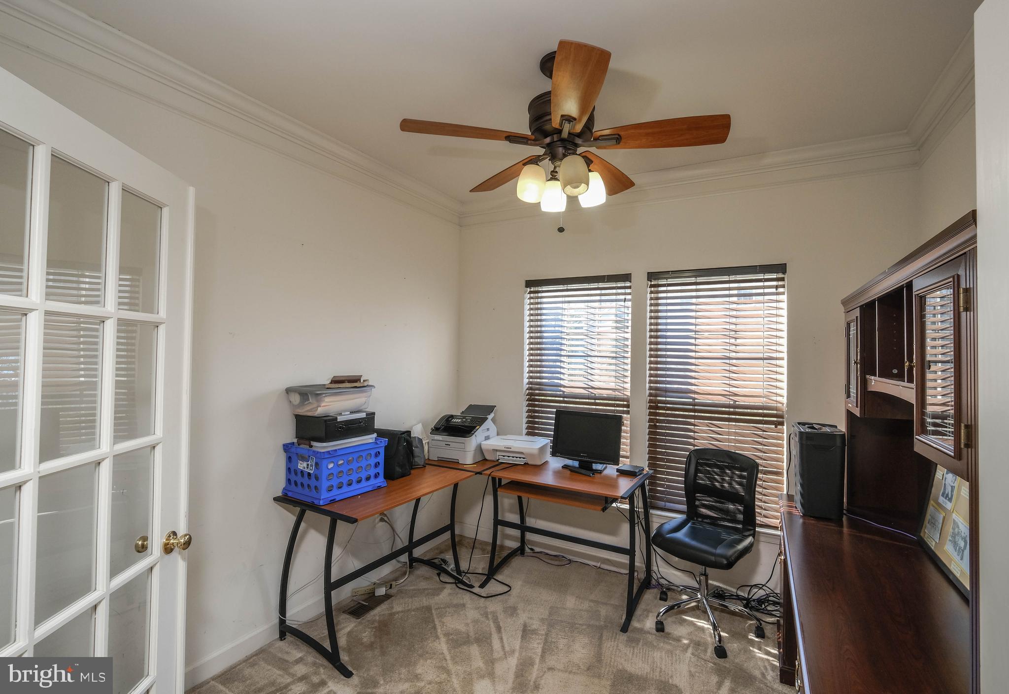 VILLAGE OF WASHINGTON TRAIL - Residential