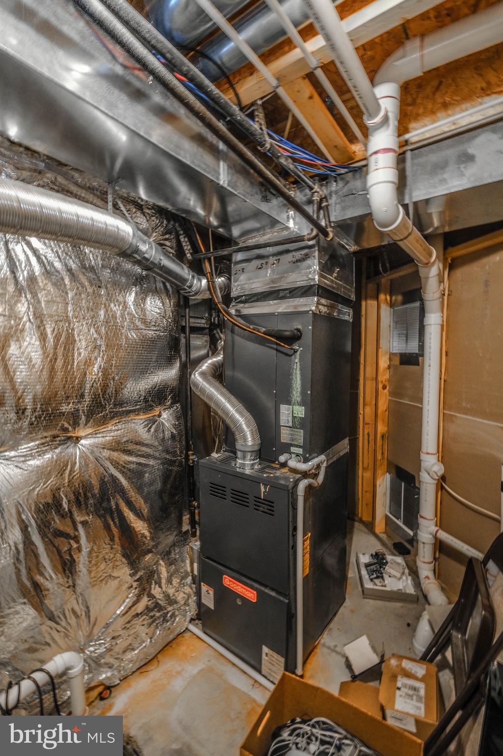 VILLAGE OF WASHINGTON TRAIL - Residential