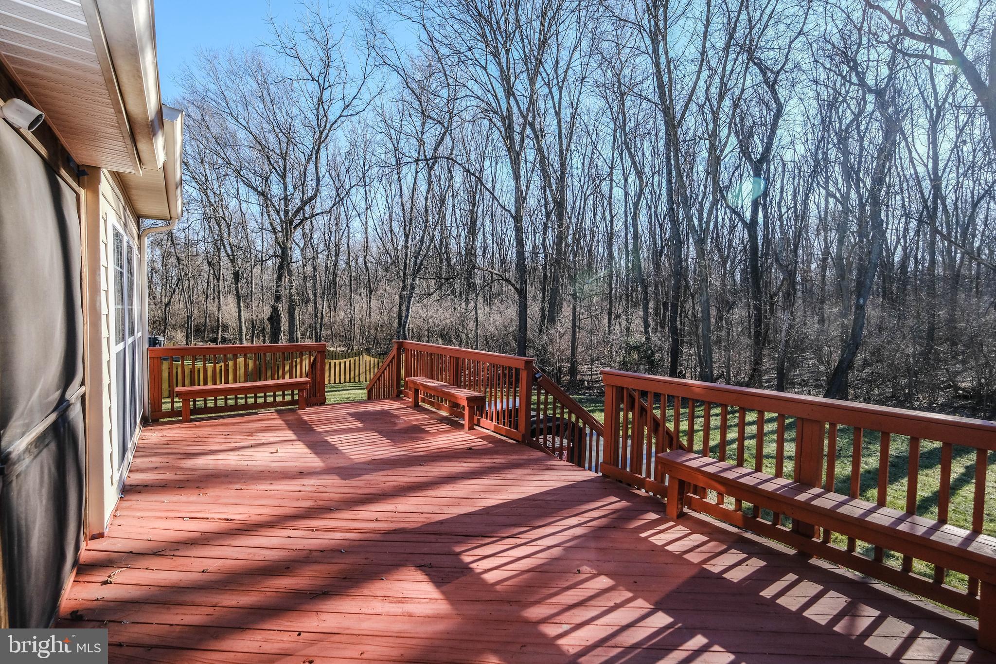 VILLAGE OF WASHINGTON TRAIL - Residential