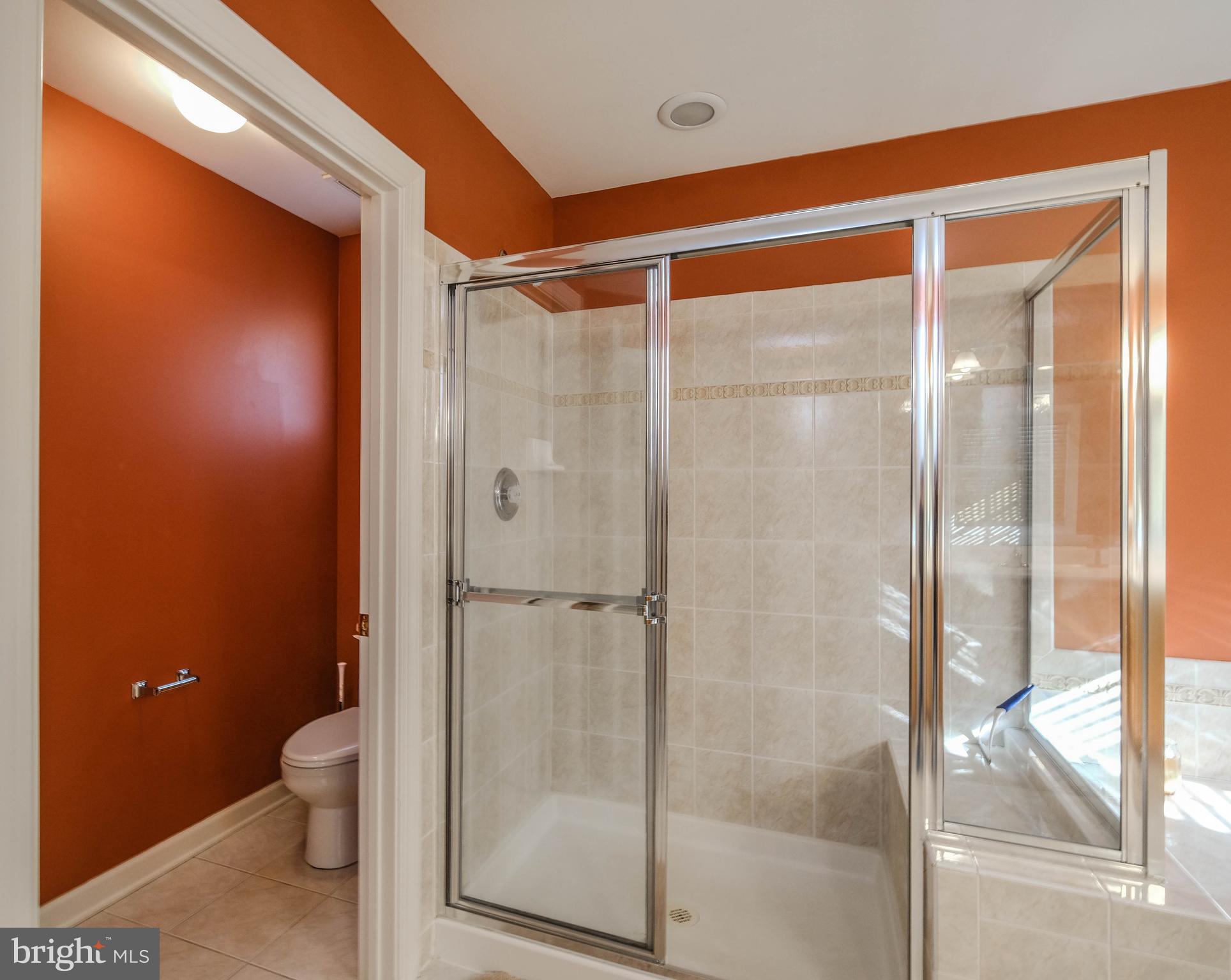 VILLAGE OF WASHINGTON TRAIL - Residential