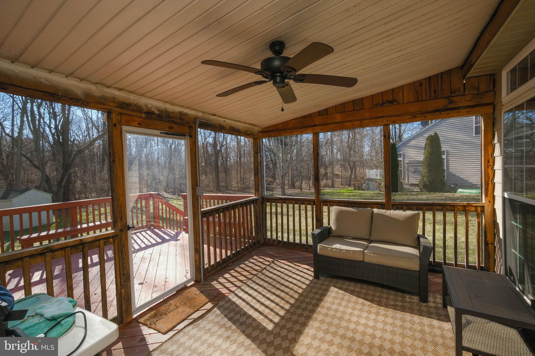 VILLAGE OF WASHINGTON TRAIL - Residential