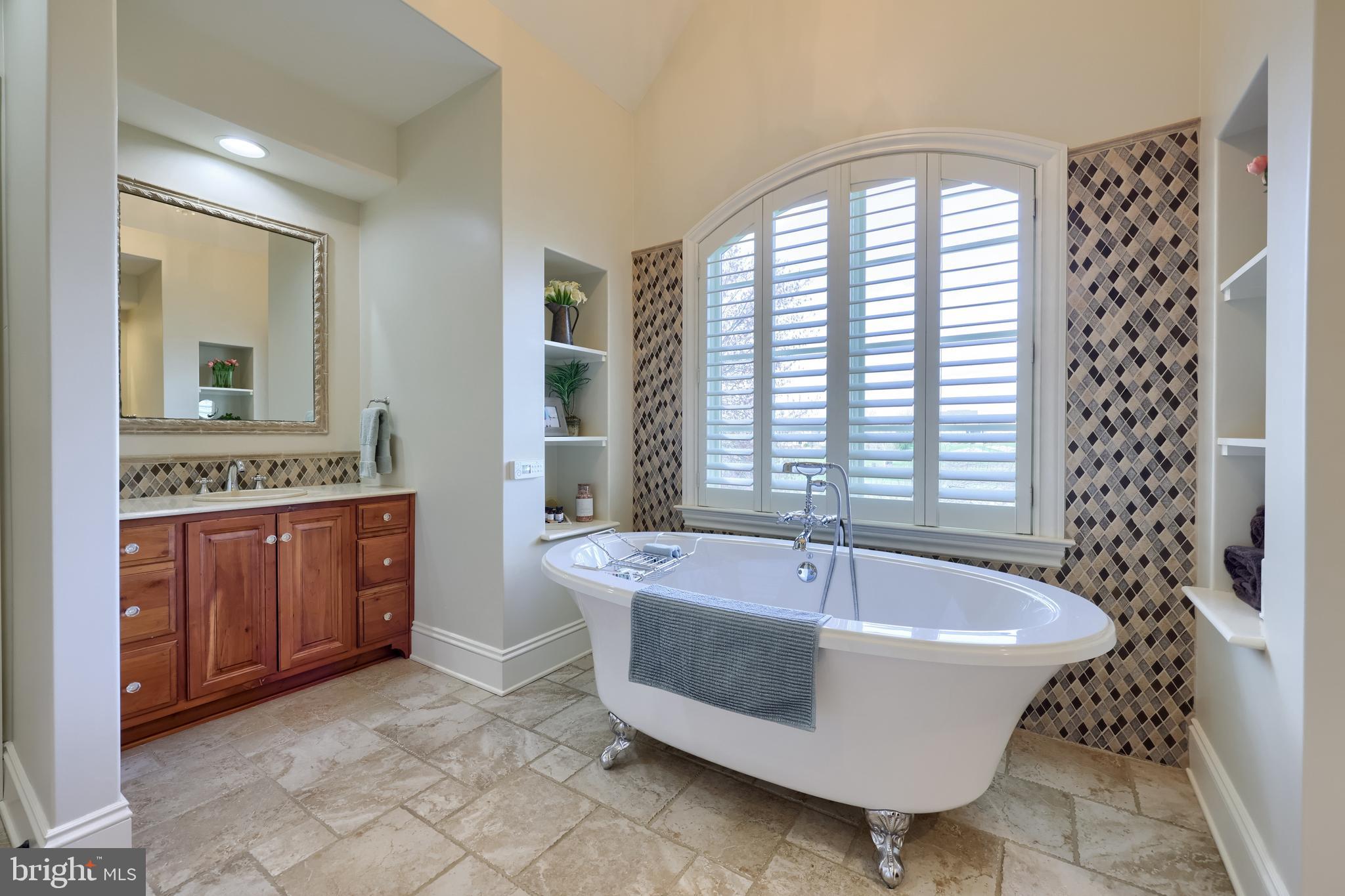 BENT CREEK COUNTRY CLUB - Residential