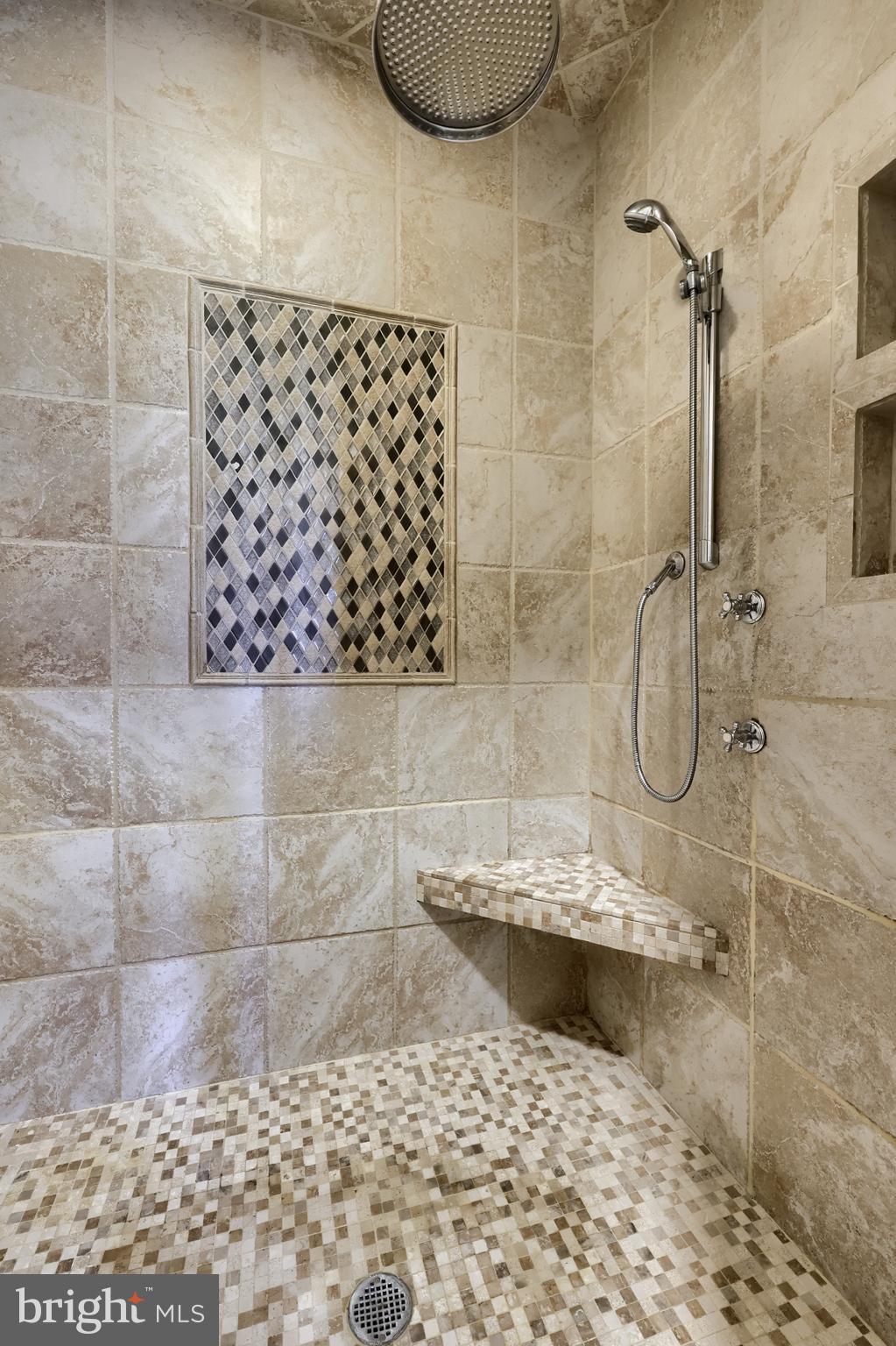 BENT CREEK COUNTRY CLUB - Residential