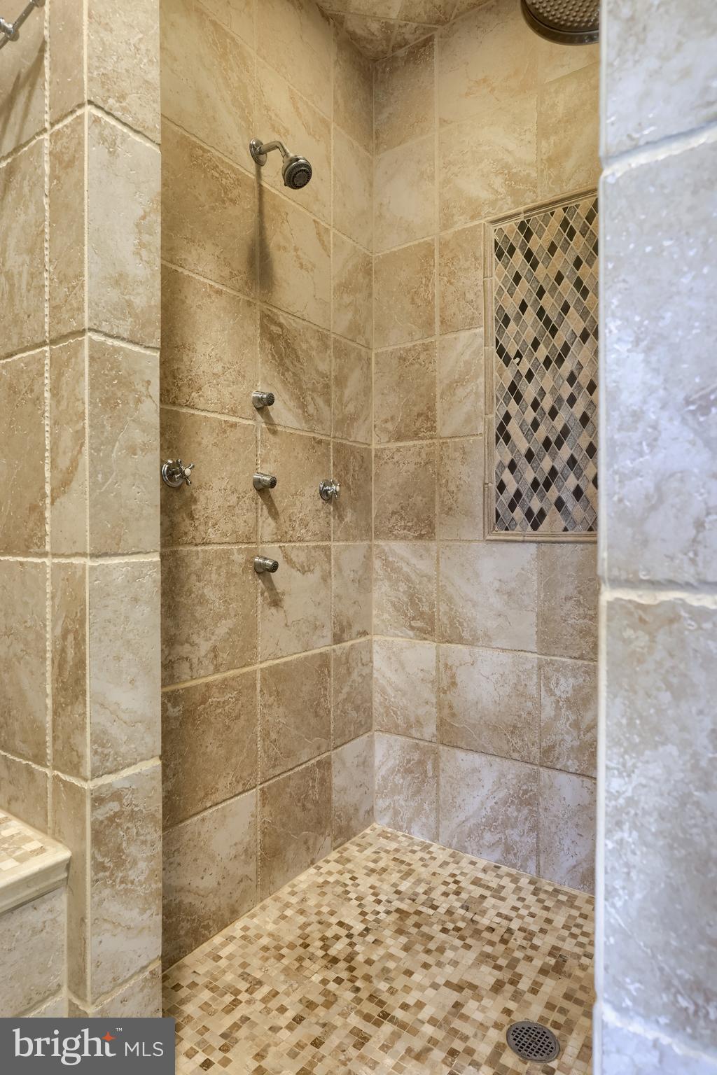 BENT CREEK COUNTRY CLUB - Residential