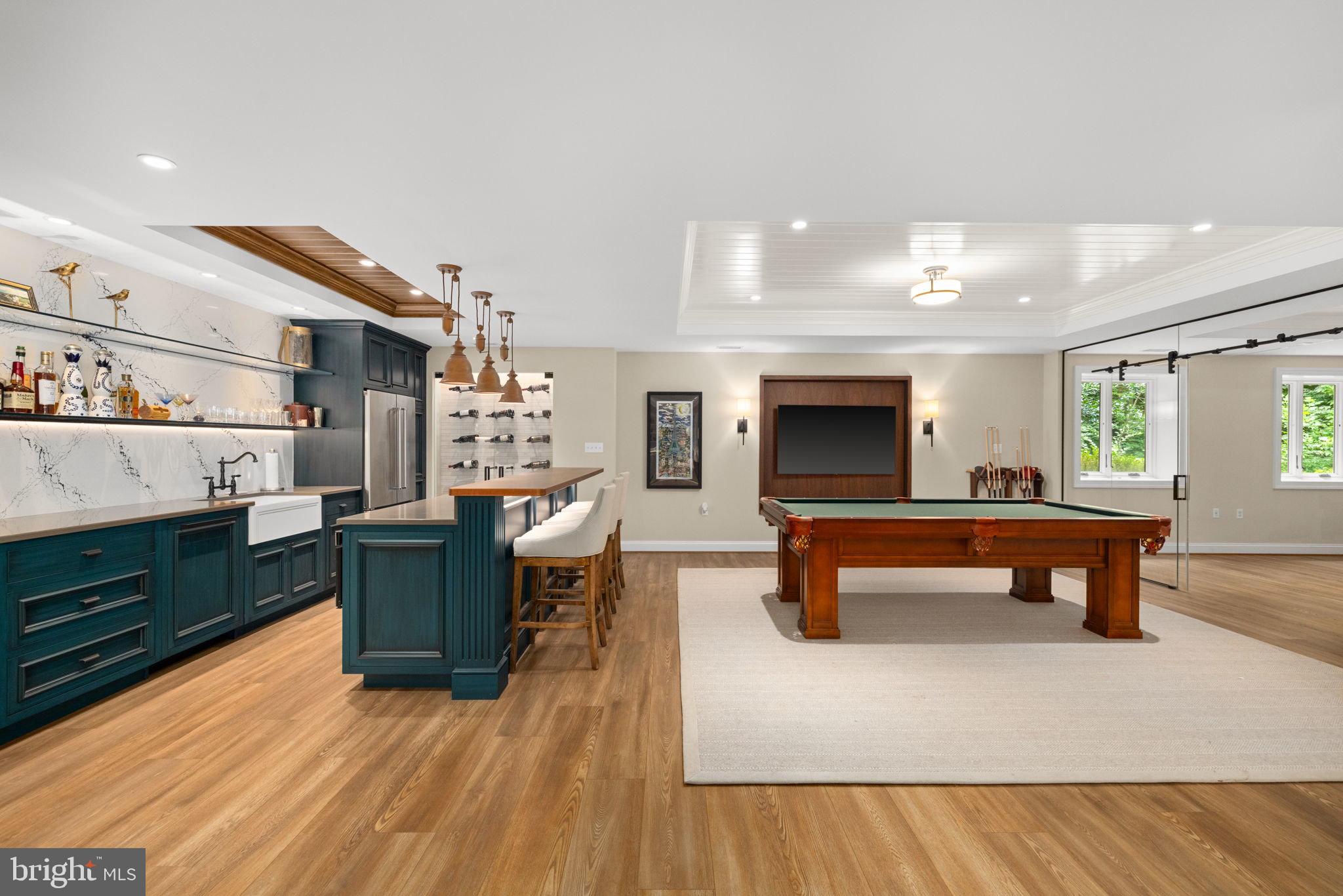 CHAIN BRIDGE - Residential