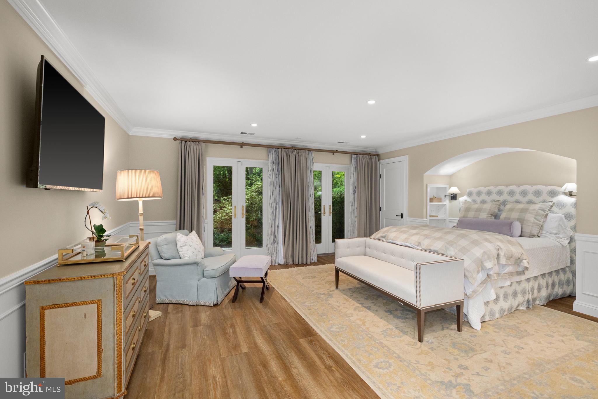 CHAIN BRIDGE - Residential