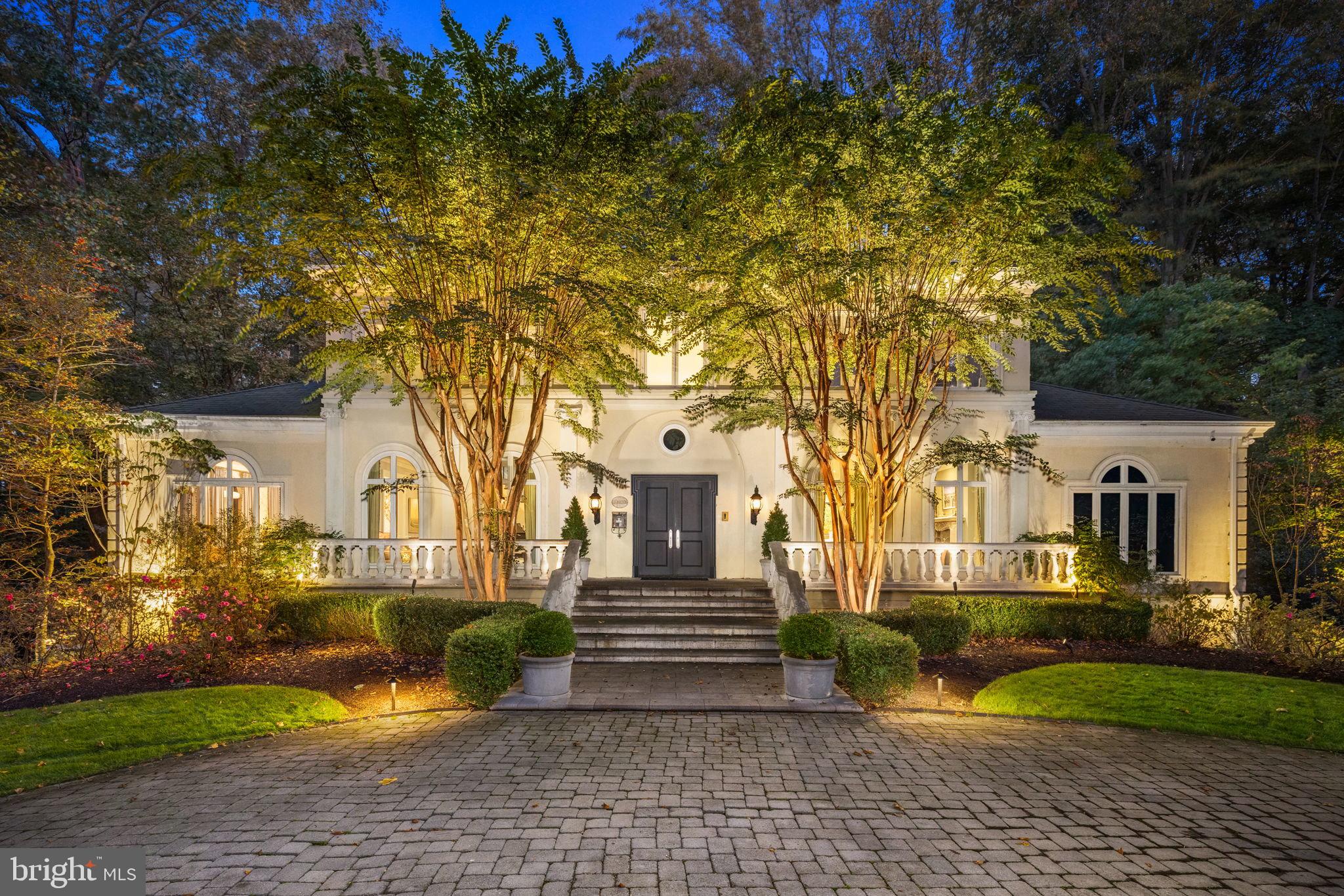 CHAIN BRIDGE - Residential