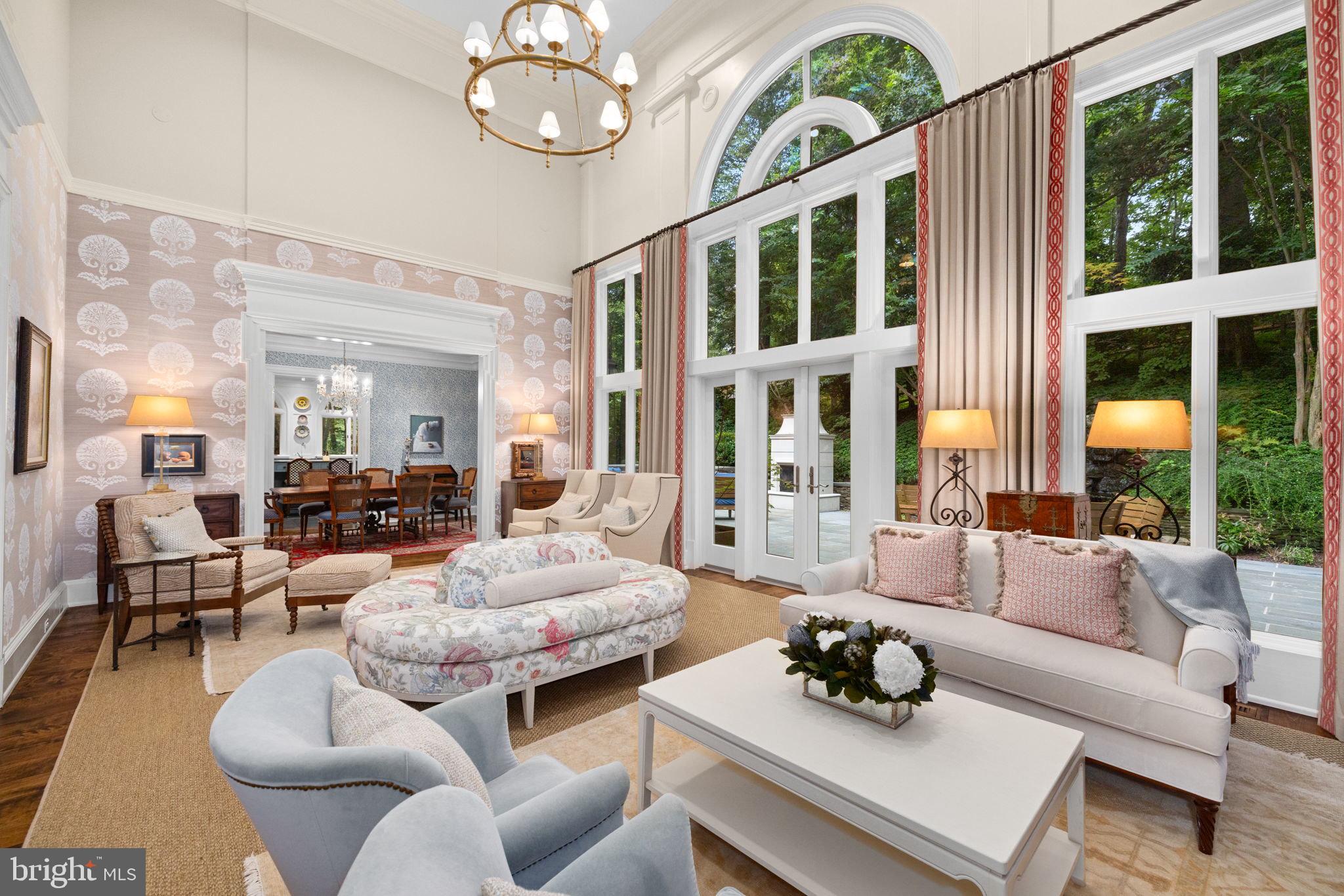 CHAIN BRIDGE - Residential