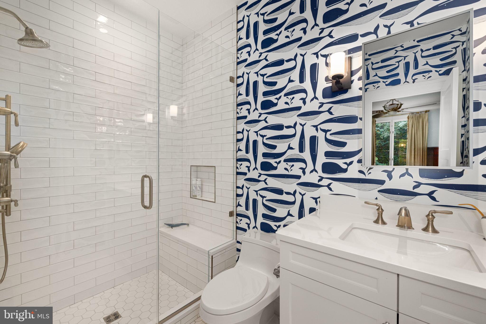 CHAIN BRIDGE - Residential