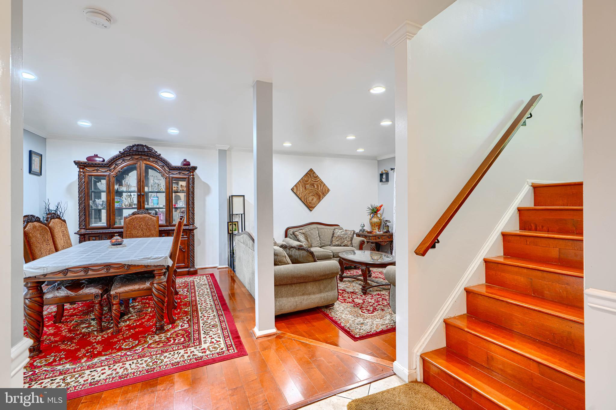 18425 HONEYLOCUST CIRCLE