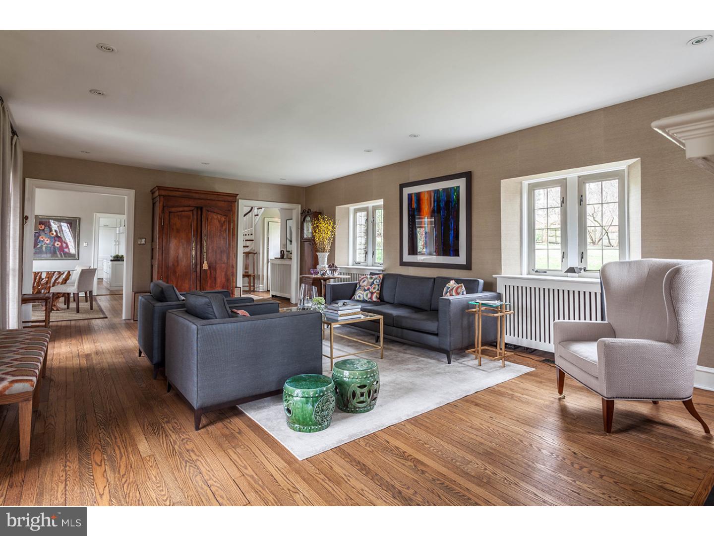 CHESTNUT HILL - Residential
