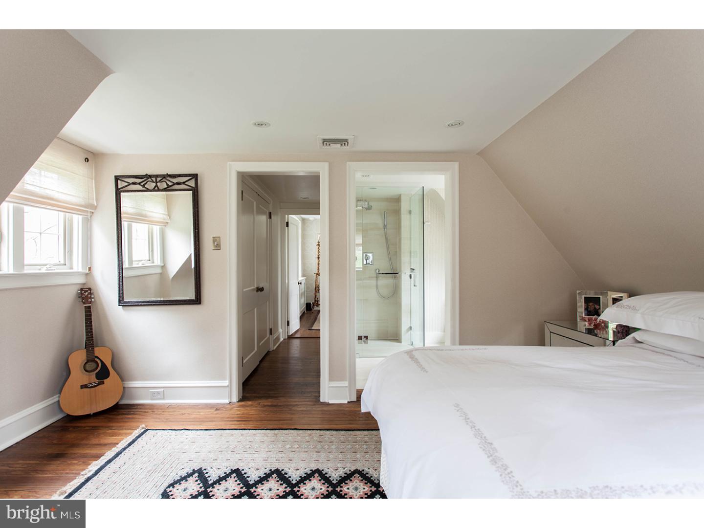 CHESTNUT HILL - Residential