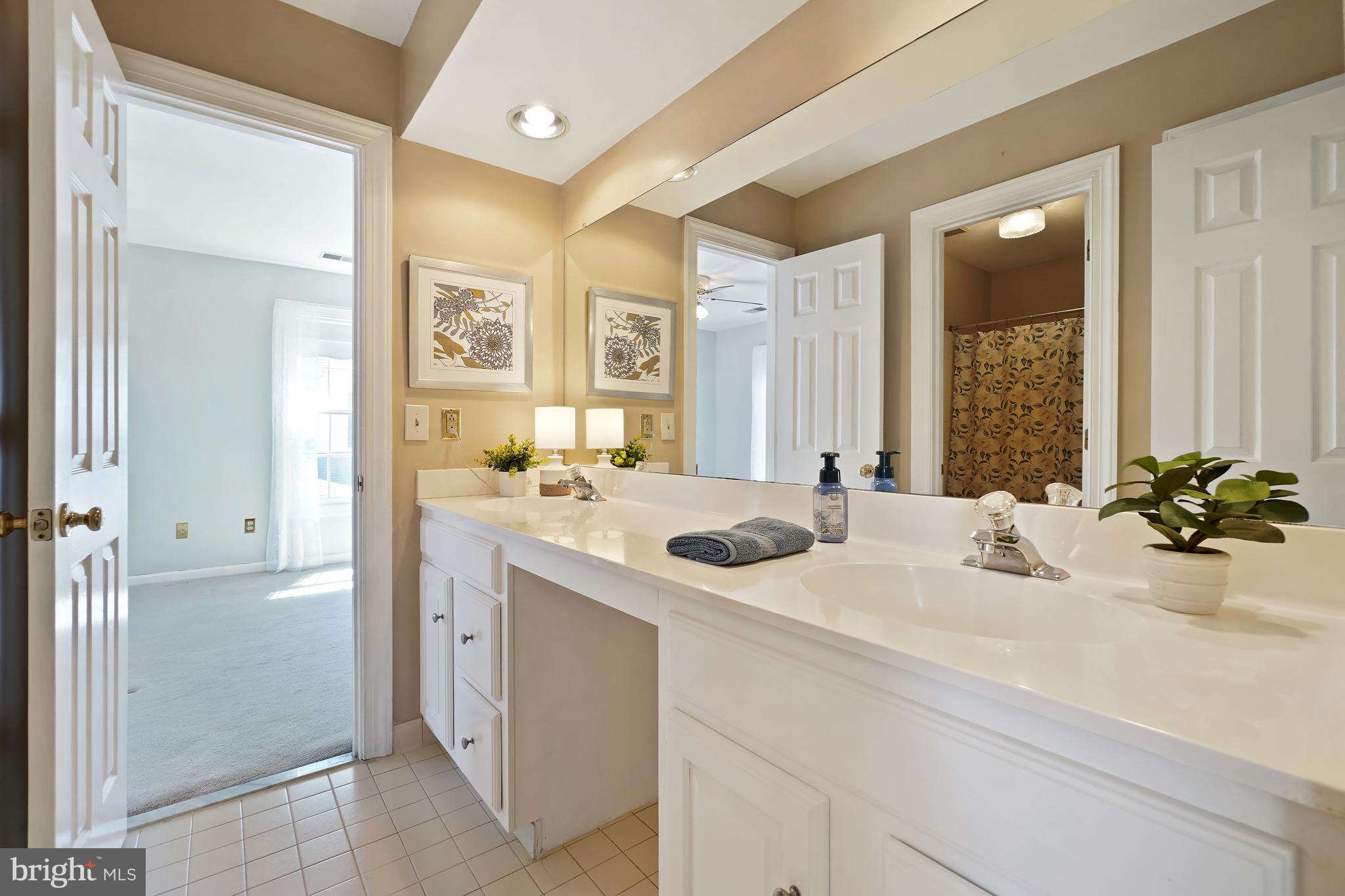 WELLINGTON - Residential