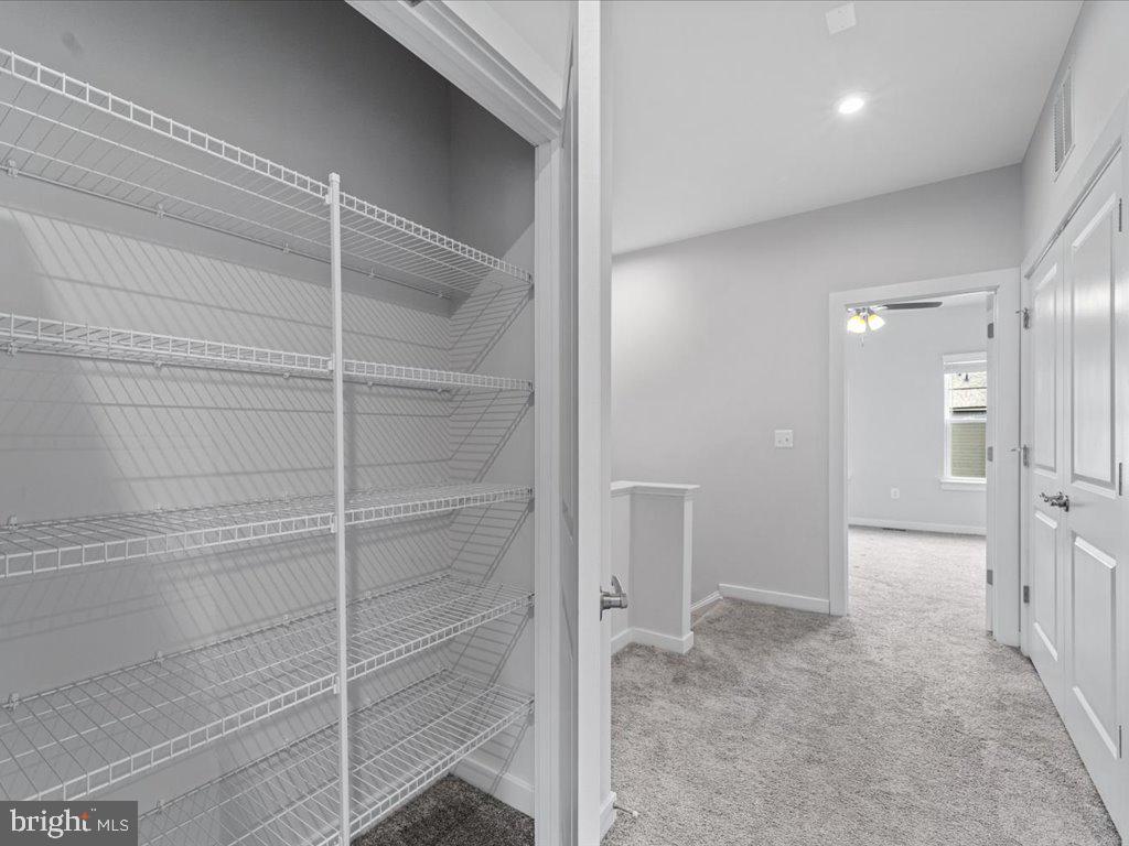 POTOMAC SHORES - Residential Lease