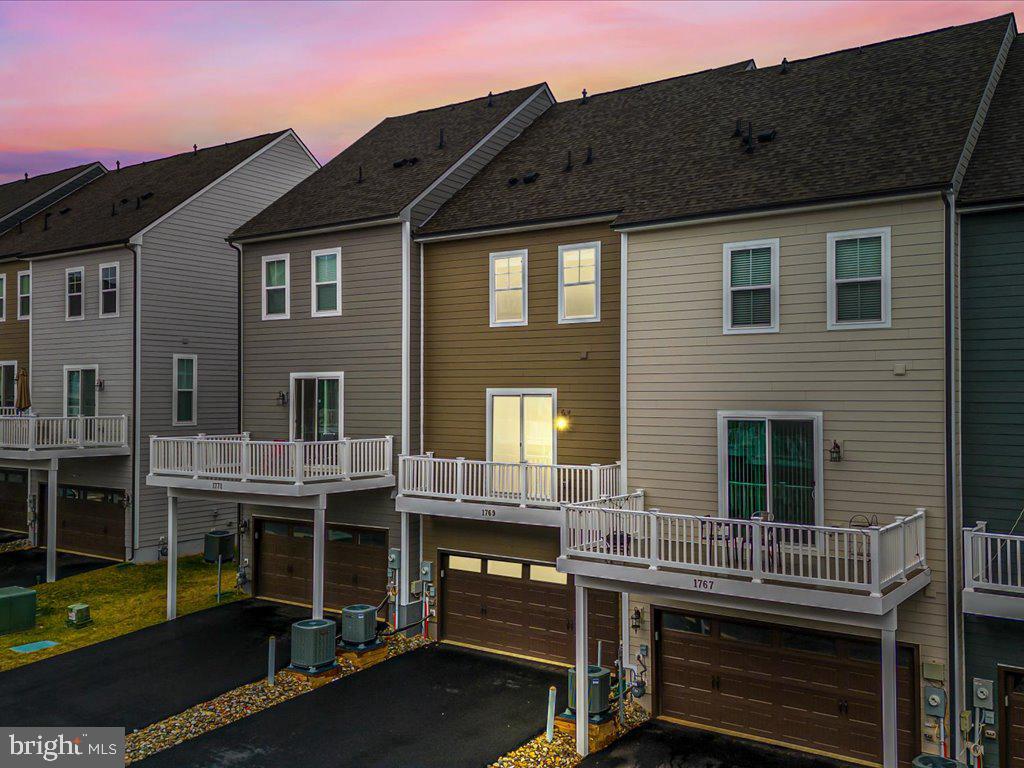 POTOMAC SHORES - Residential Lease