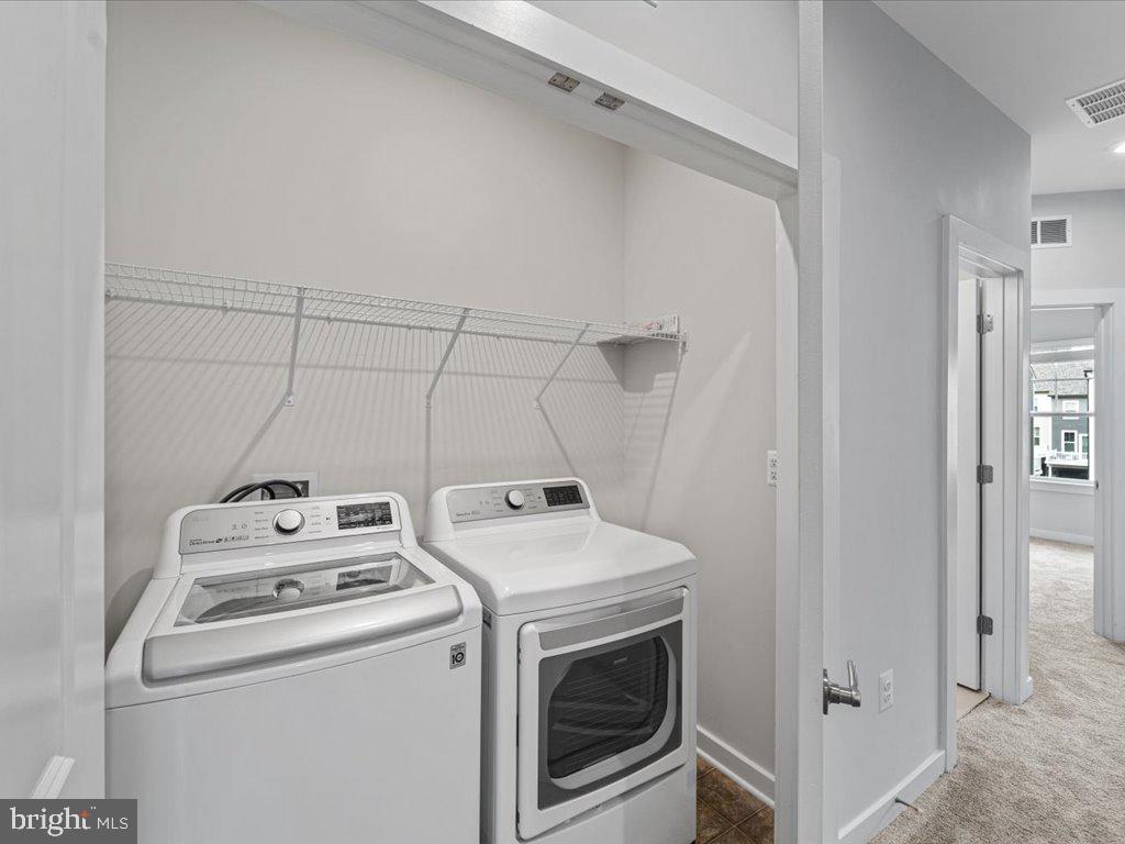POTOMAC SHORES - Residential Lease