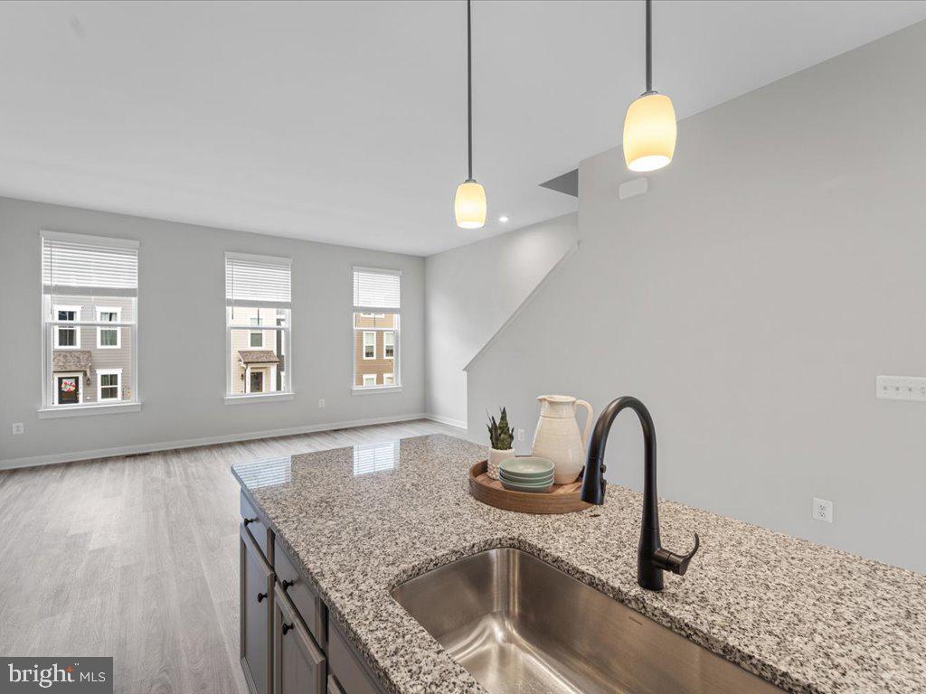 POTOMAC SHORES - Residential Lease