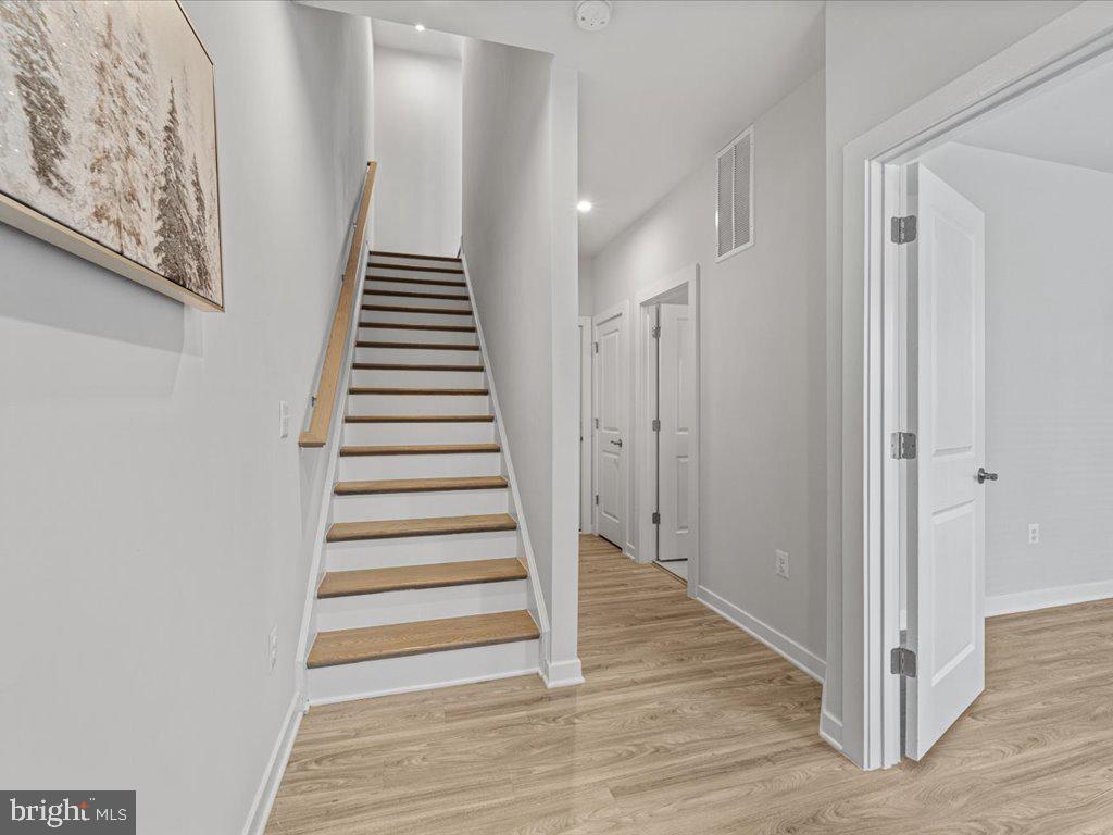 POTOMAC SHORES - Residential Lease