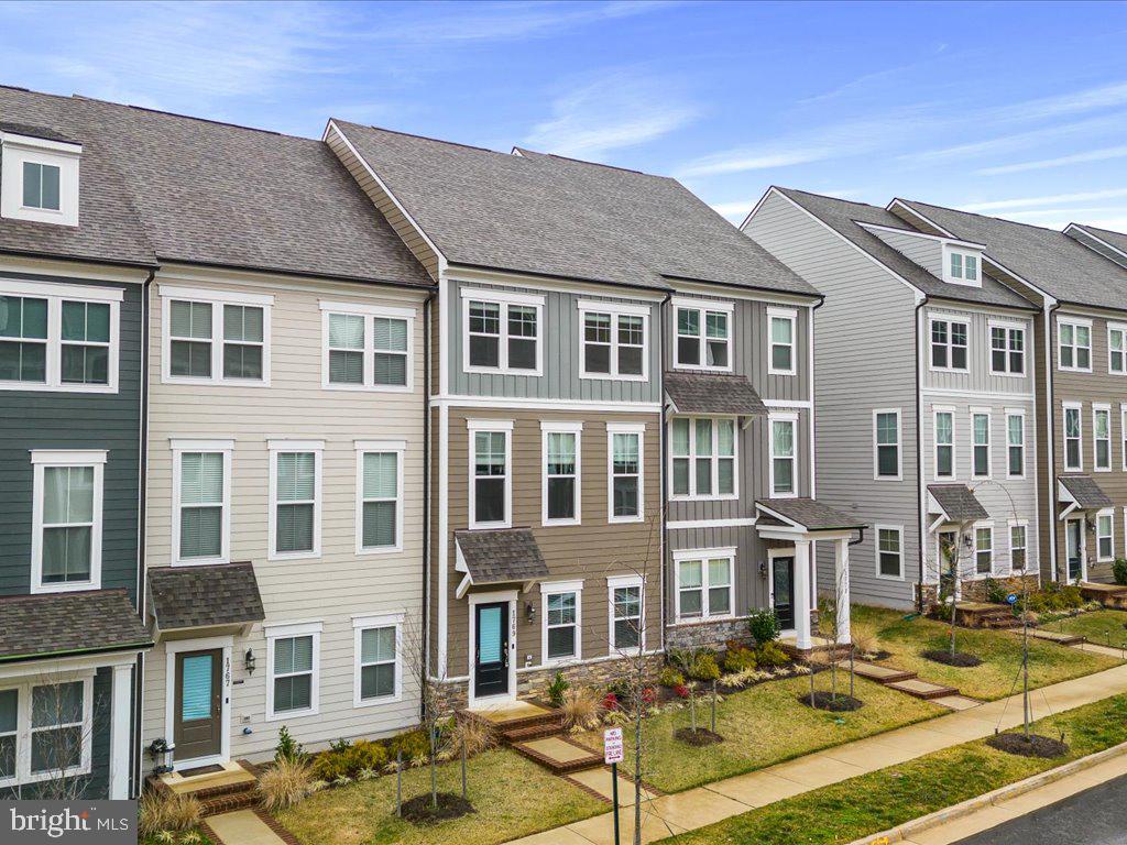 POTOMAC SHORES - Residential Lease