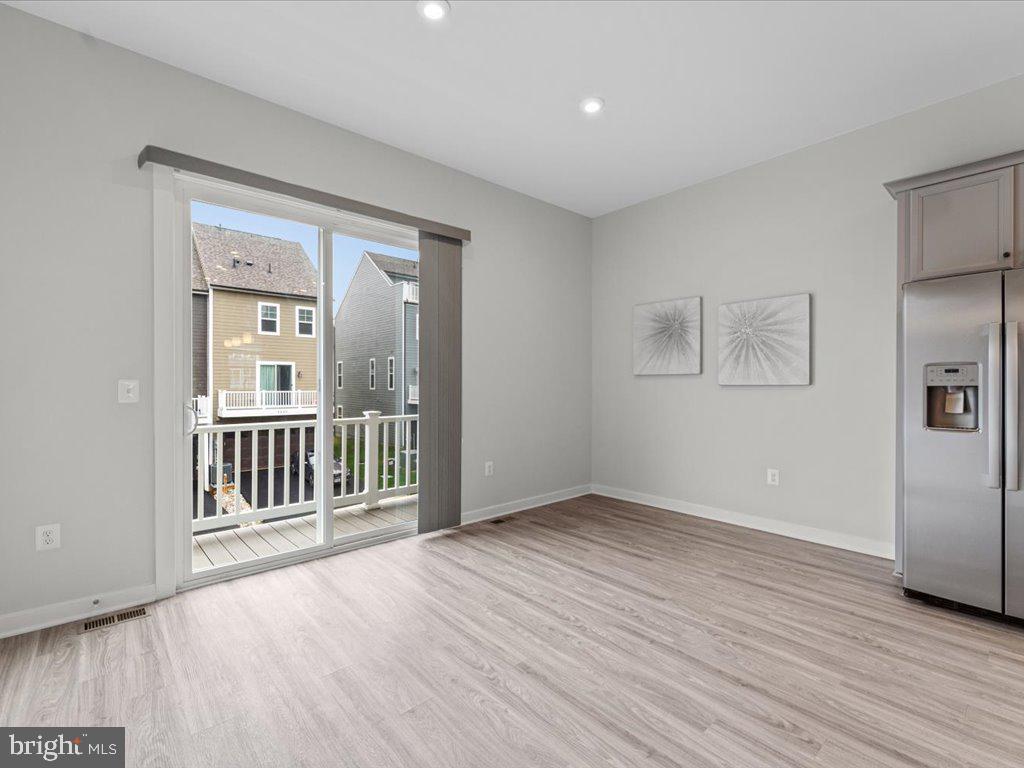 POTOMAC SHORES - Residential Lease