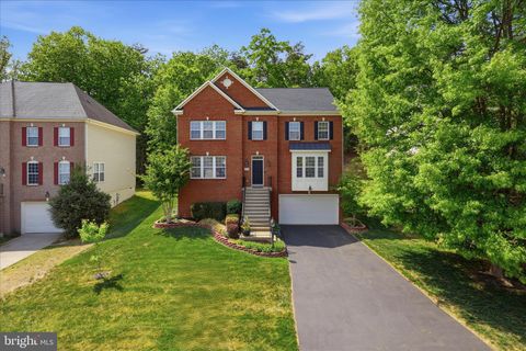 Photo of 4218 Talon Drive, DUMFRIES, VA 22025 (MLS # VAPW2113602)