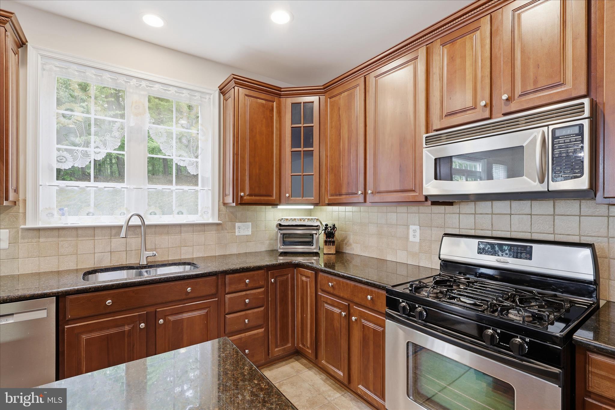 DAVIS ESTATES - Residential