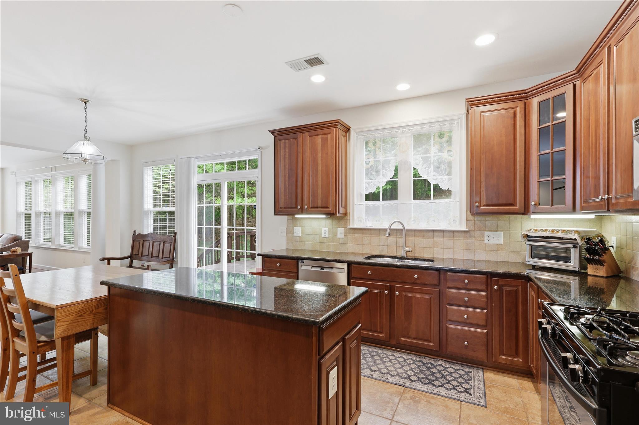 DAVIS ESTATES - Residential